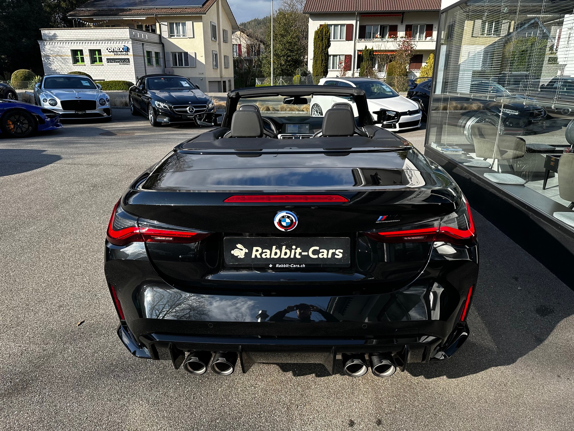 BMW M4 Cabrio Competition M xDrive-image-4