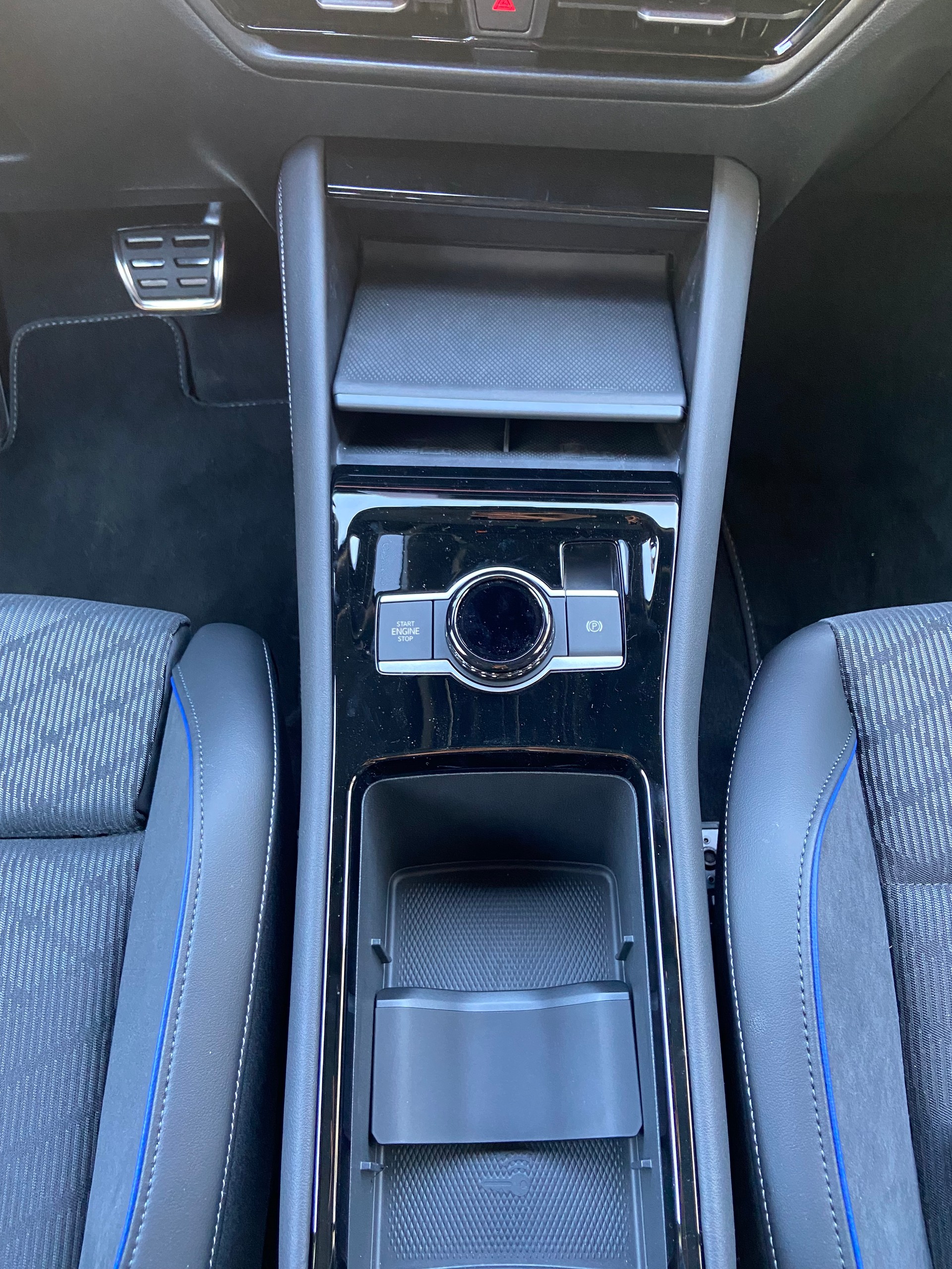 VW Tayron 2.0 TSI R-Line UNITED DSG 4Motion-image-9