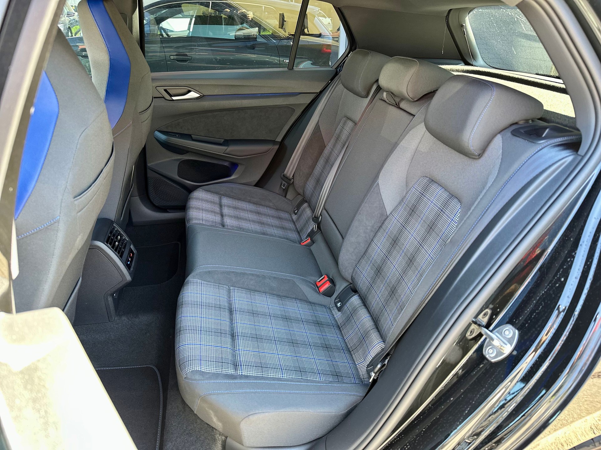 VW Golf 1.4 TSI PHEV GTE-image-10