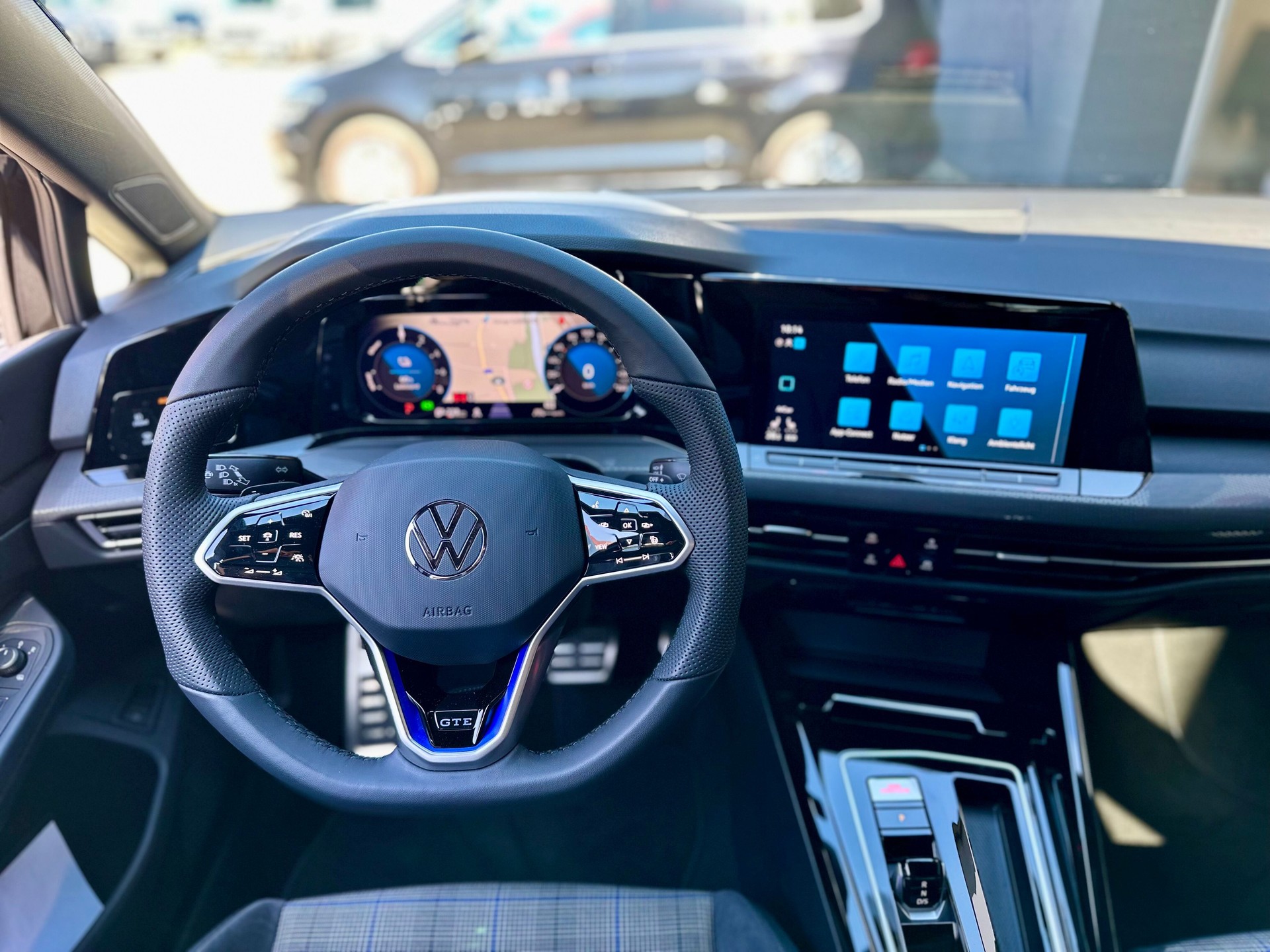 VW Golf 1.4 TSI PHEV GTE-image-9