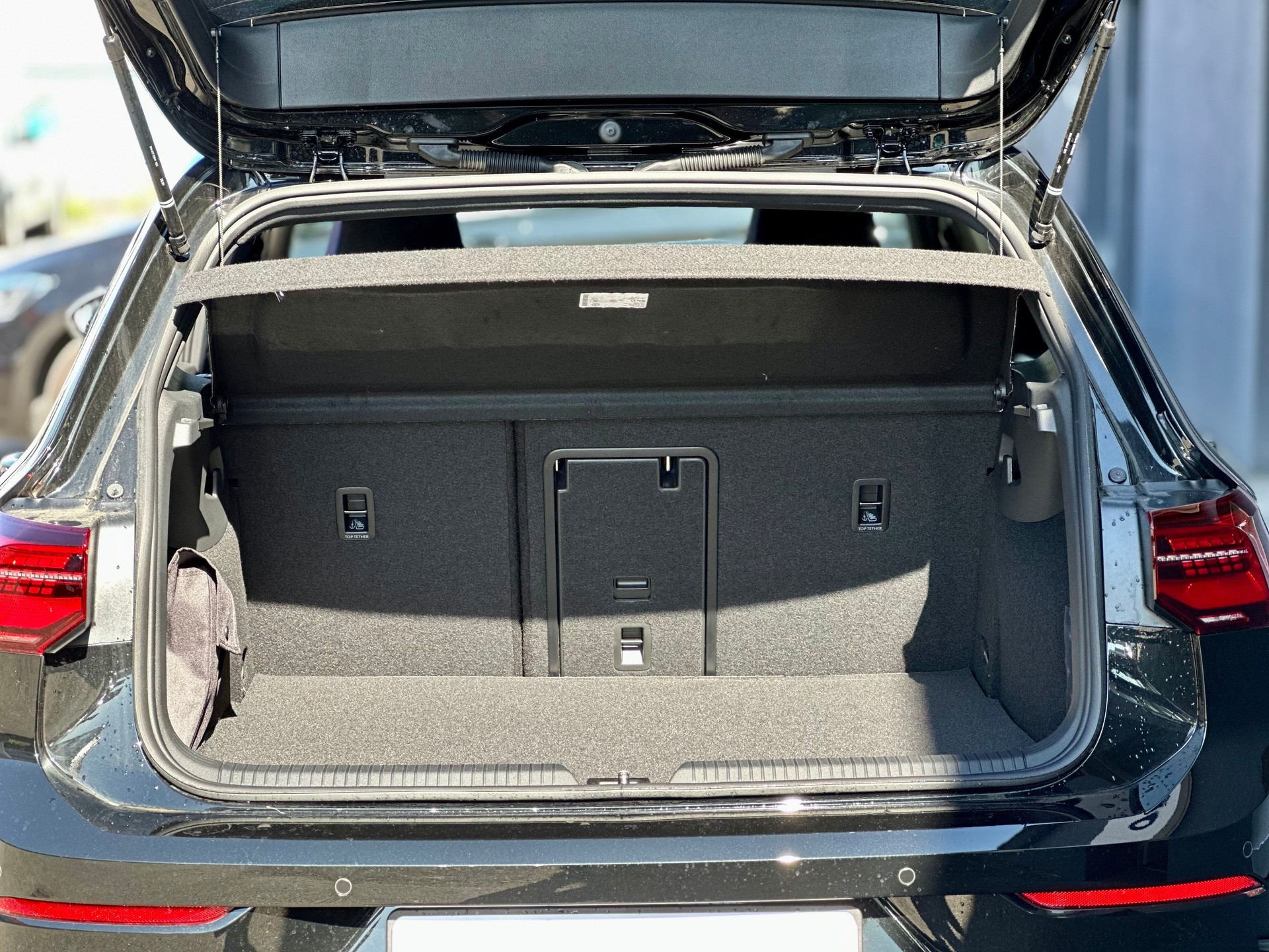 VW Golf 1.4 TSI PHEV GTE-image-11