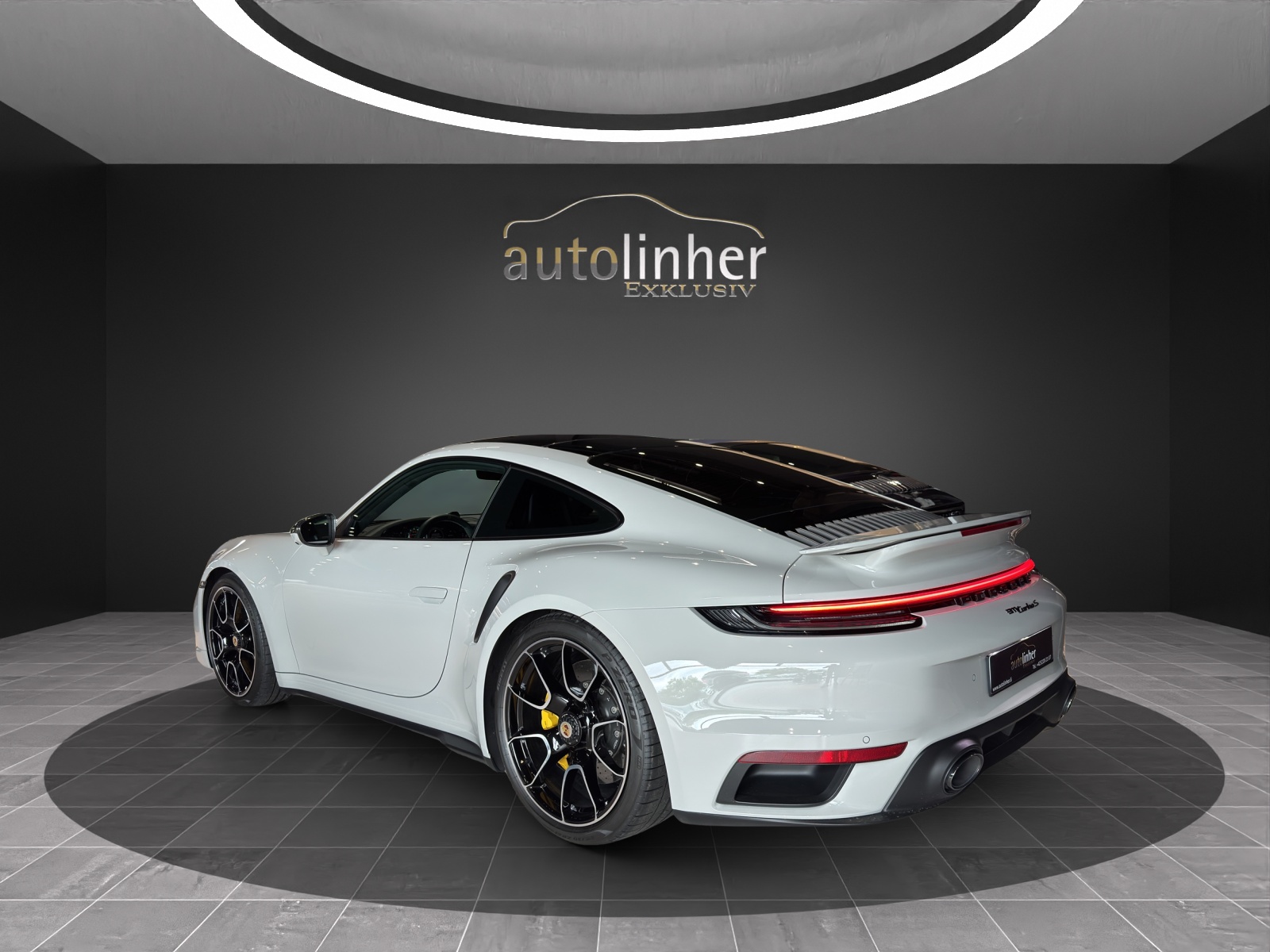 PORSCHE 911 Turbo S PDK-image-2