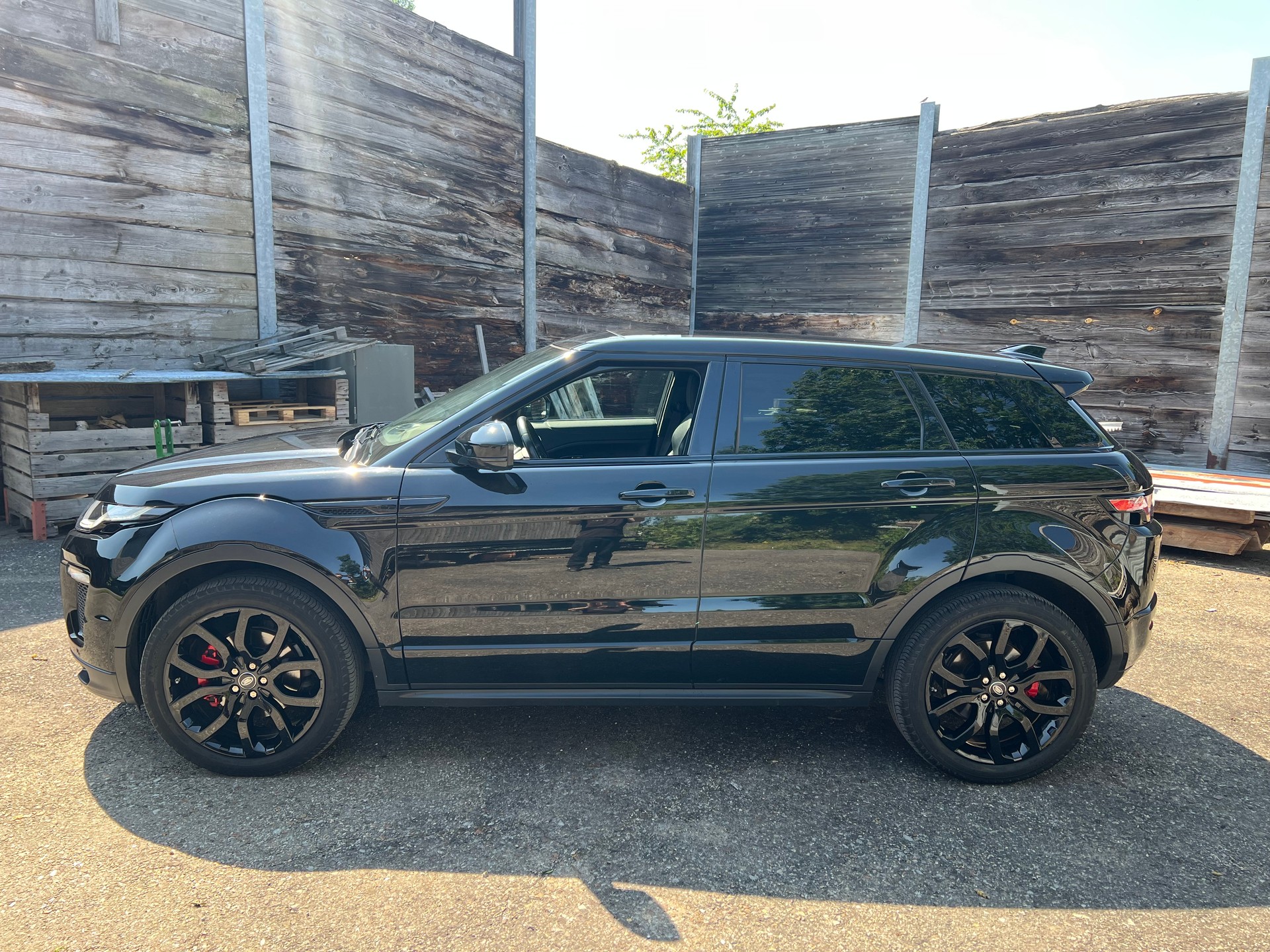 LAND ROVER Range Rover Evoque 2.0 Si4 HSE Dynamic AT9-image-1
