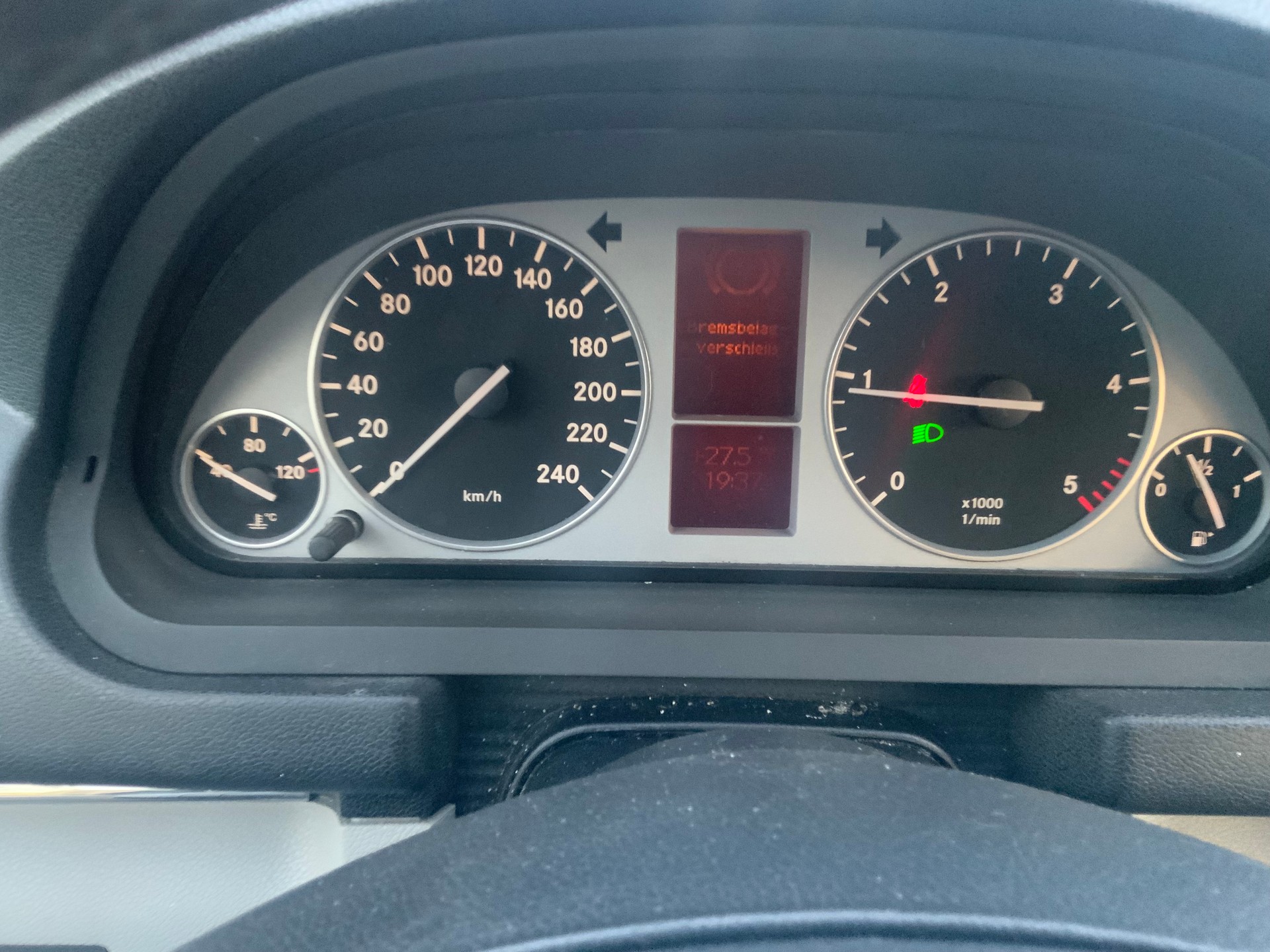 MERCEDES-BENZ B 180 CDI-image-8