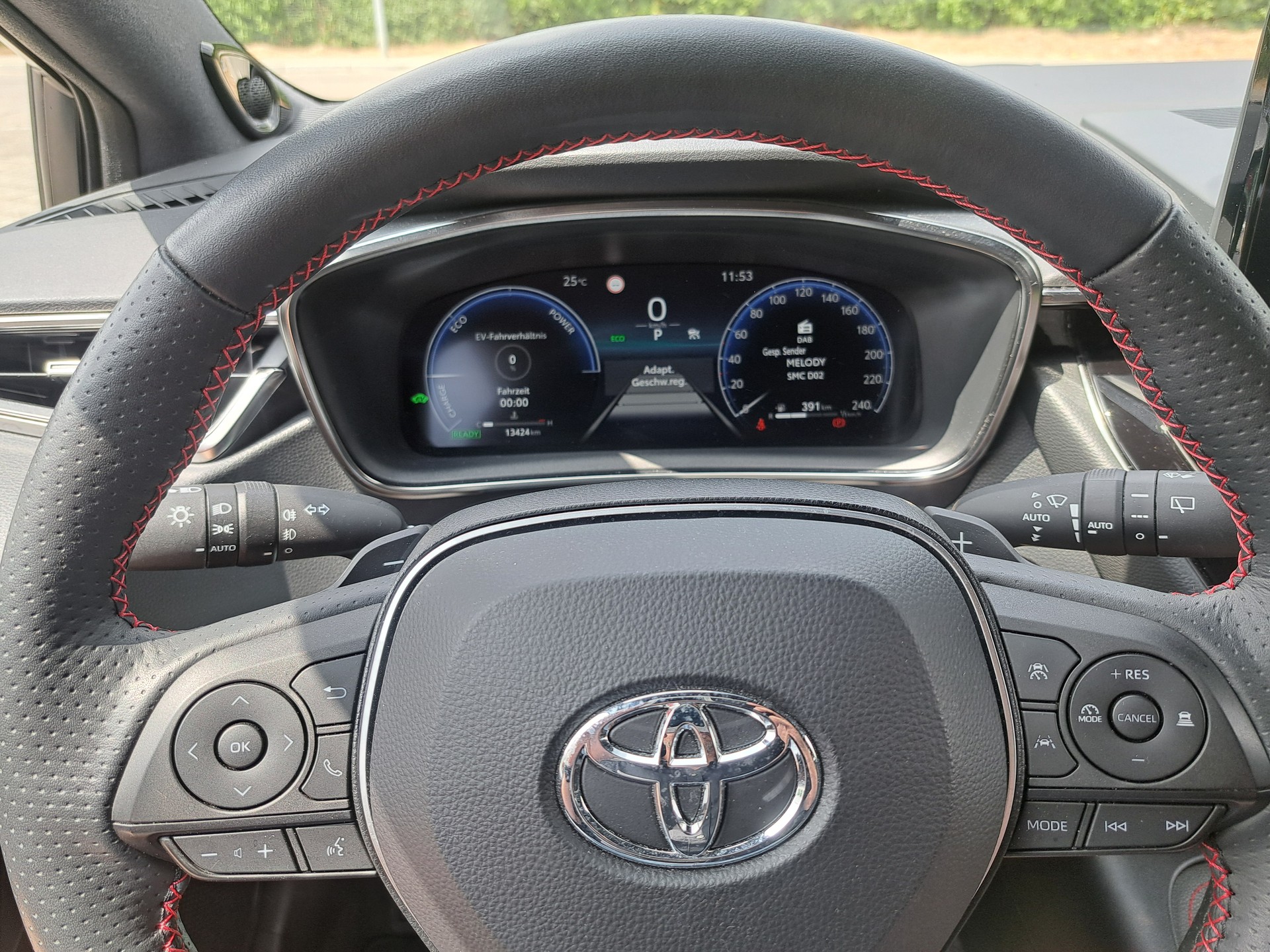 TOYOTA Corolla Touring Sports 2.0 HSD GR Sport e-CVT-image-11