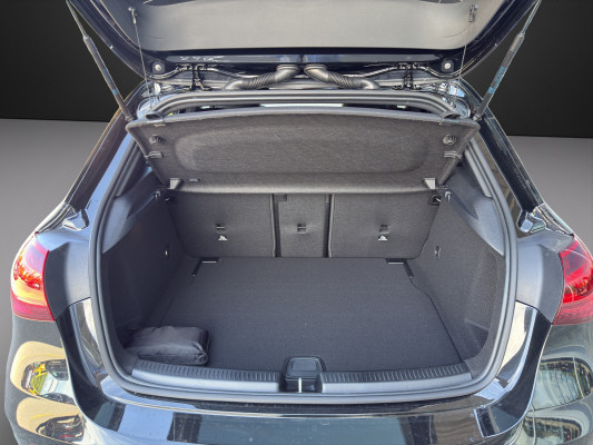 MERCEDES-BENZ A 200 7G-DCT-image-10