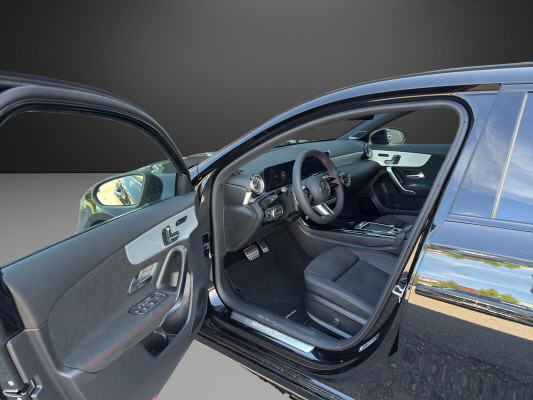 MERCEDES-BENZ A 200 7G-DCT-image-6