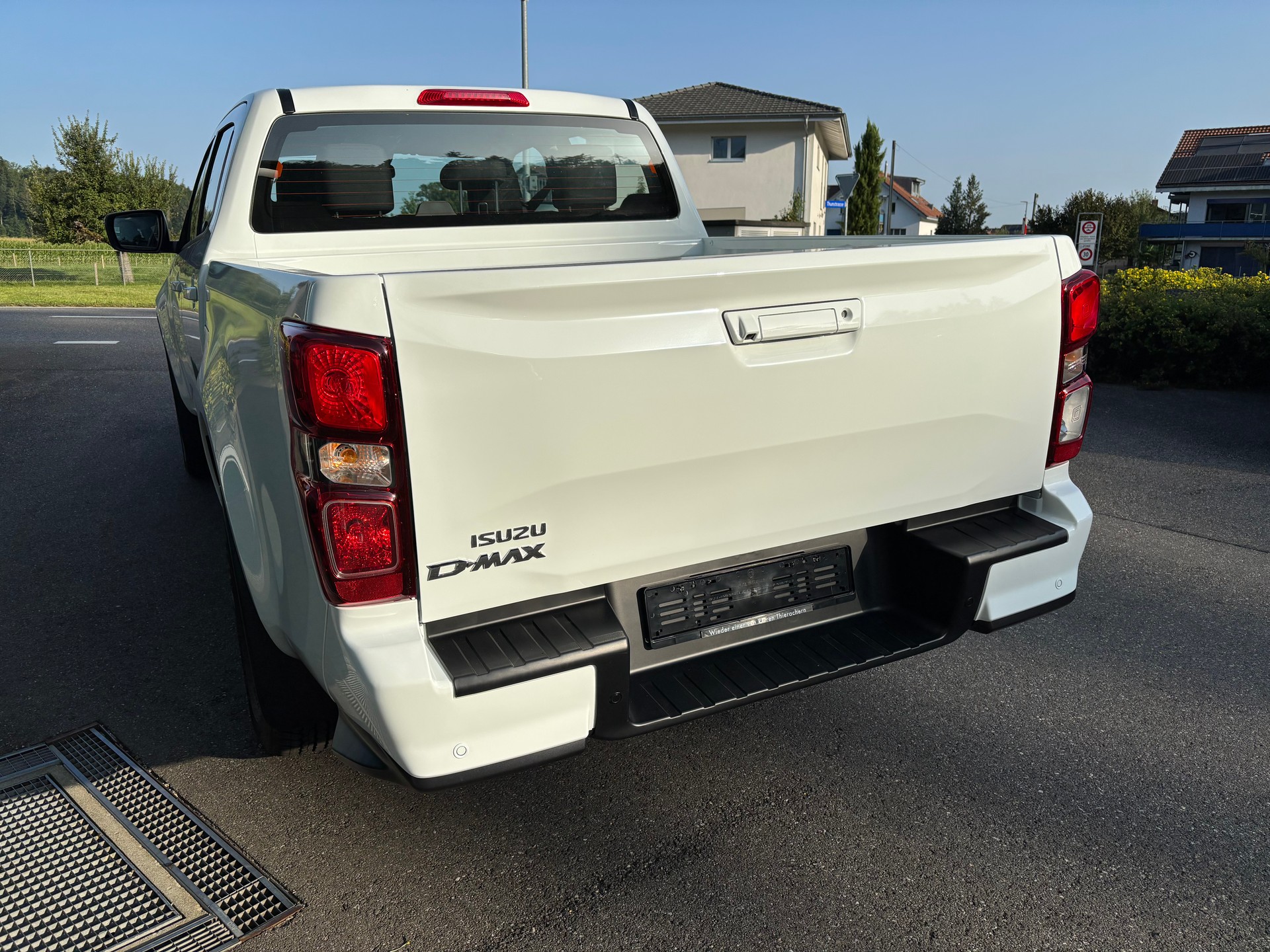 ISUZU D-MAX 1.9 CrewCab N60BB+ 4x4-image-2