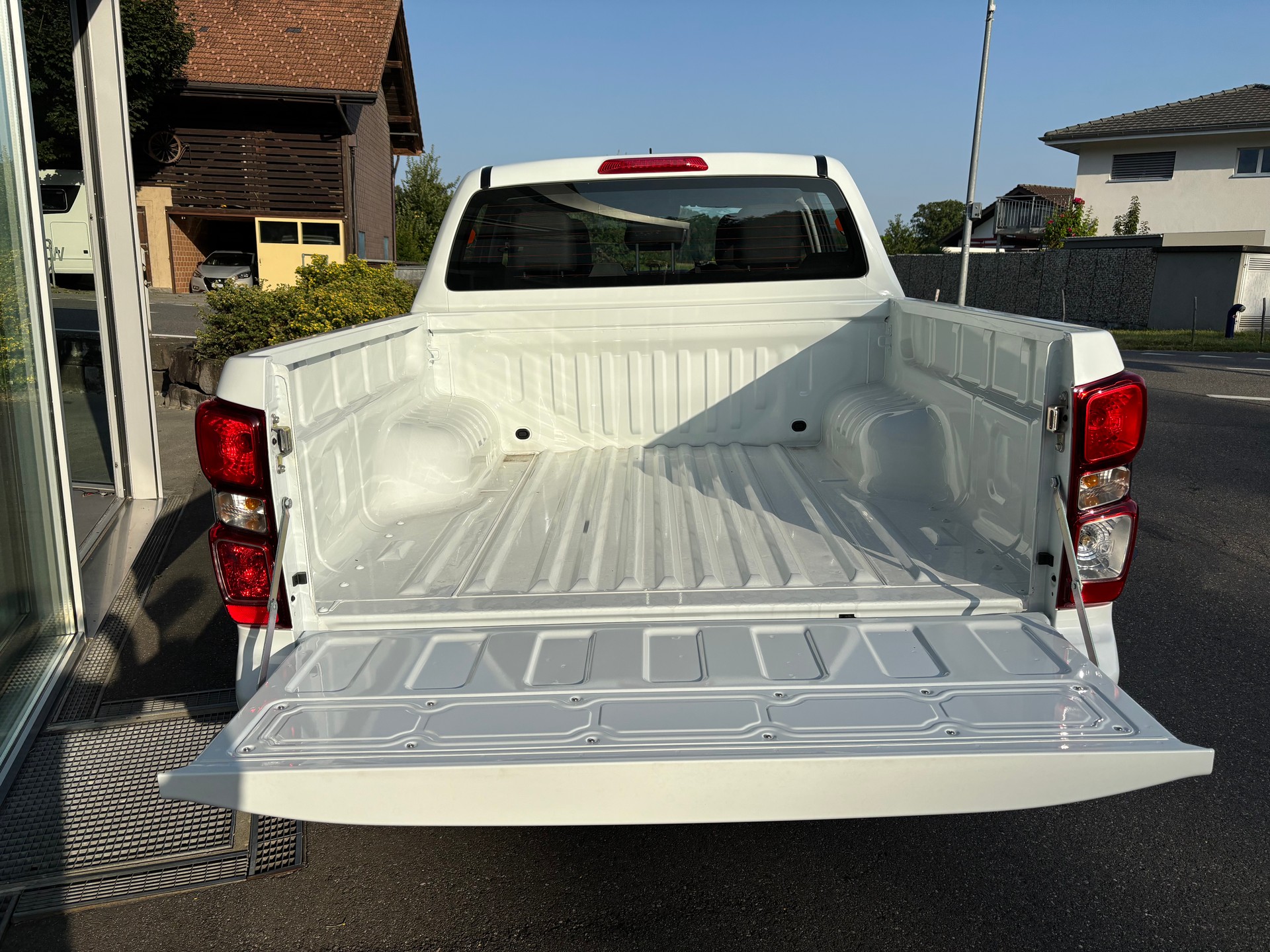 ISUZU D-MAX 1.9 CrewCab N60BB+ 4x4-image-5