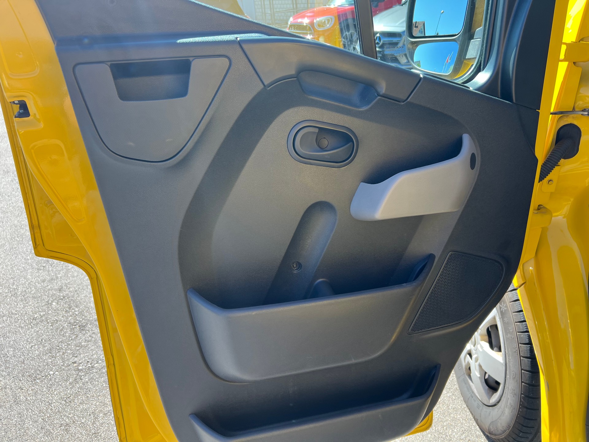 RENAULT Master T35 2.3dCi 130 L3H3-image-9