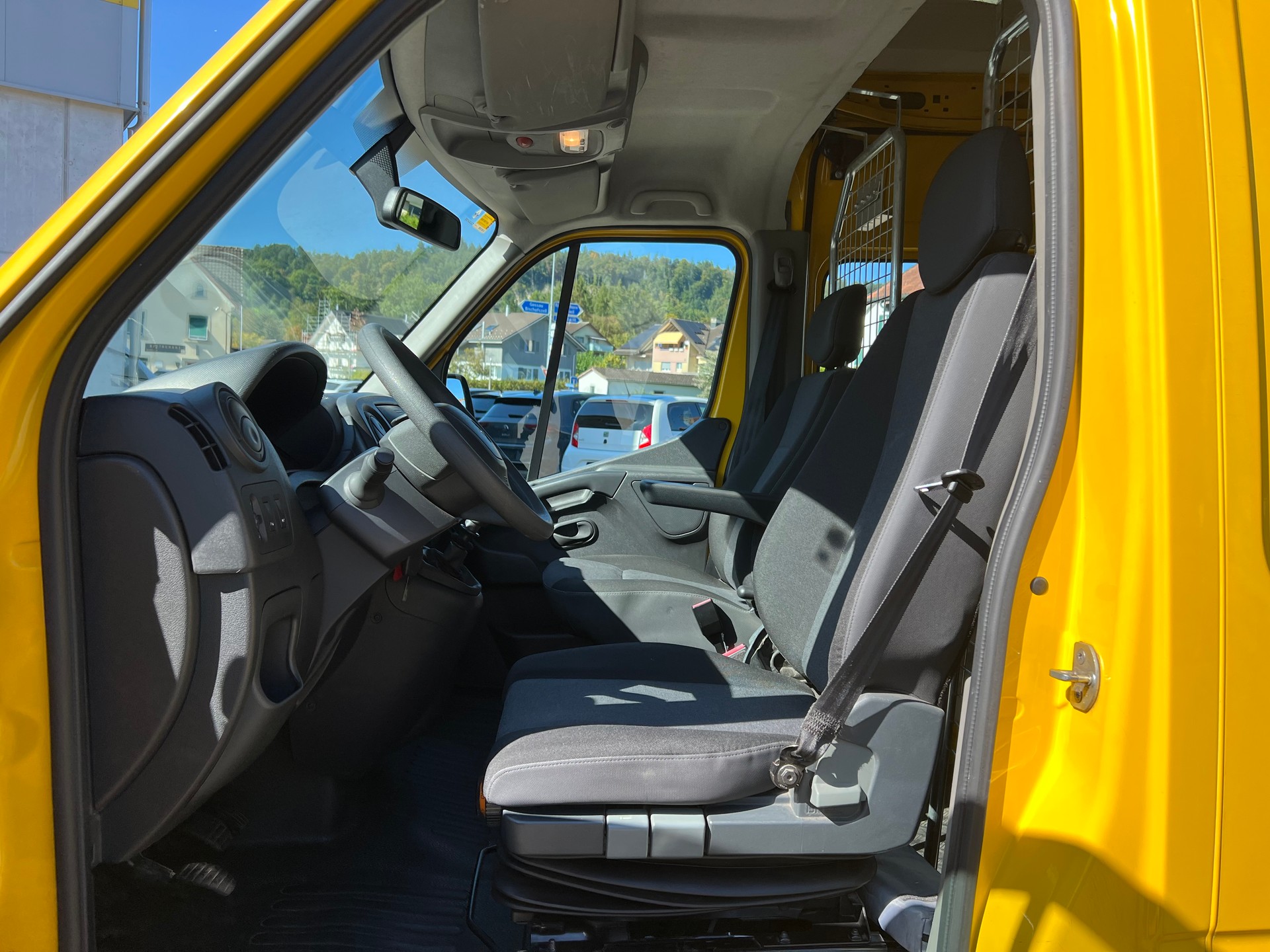 RENAULT Master T35 2.3dCi 130 L3H3-image-8