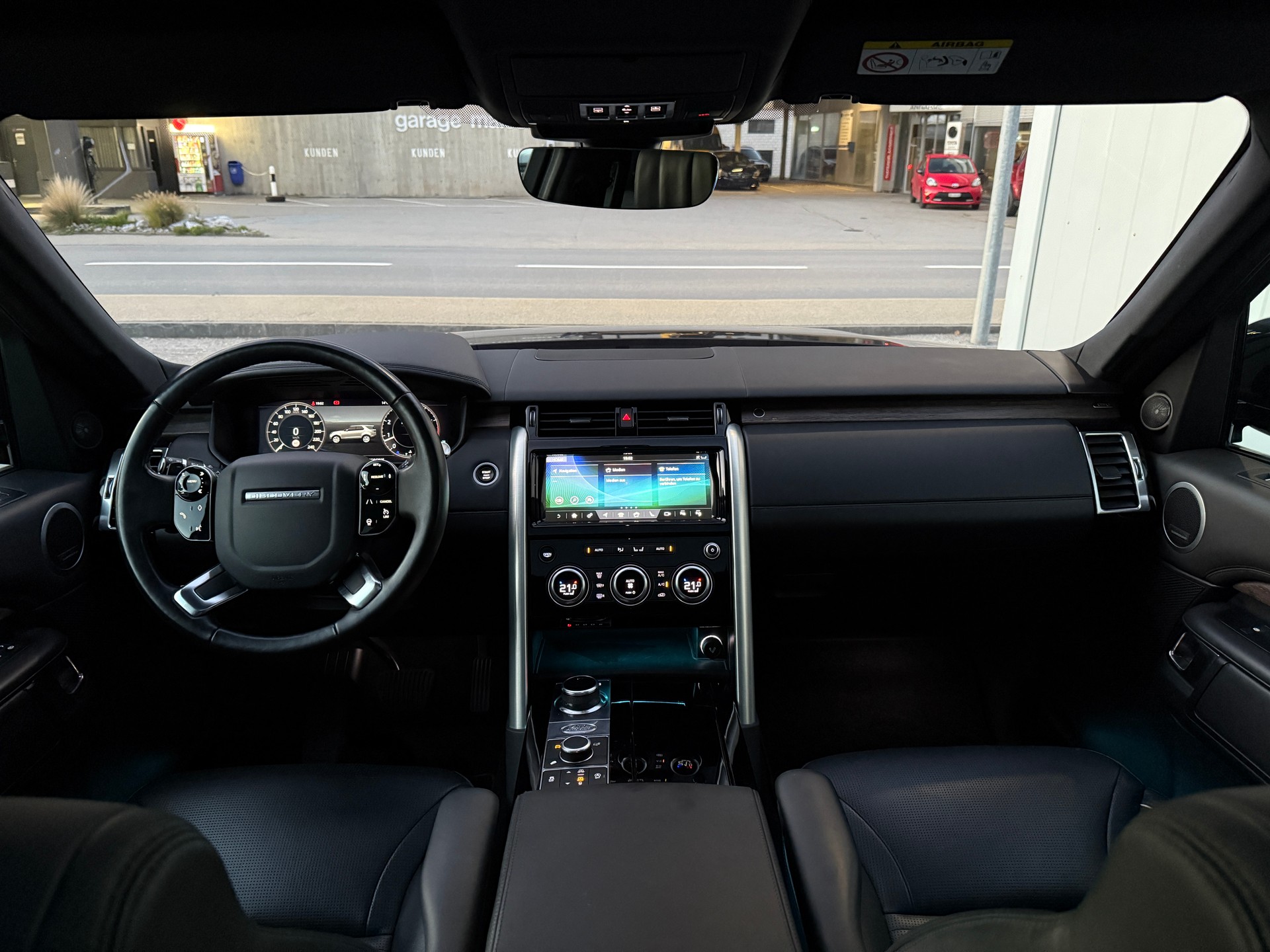LAND ROVER Discovery 2.0 Si4 HSE Automatic 7 PLàTZER-image-12