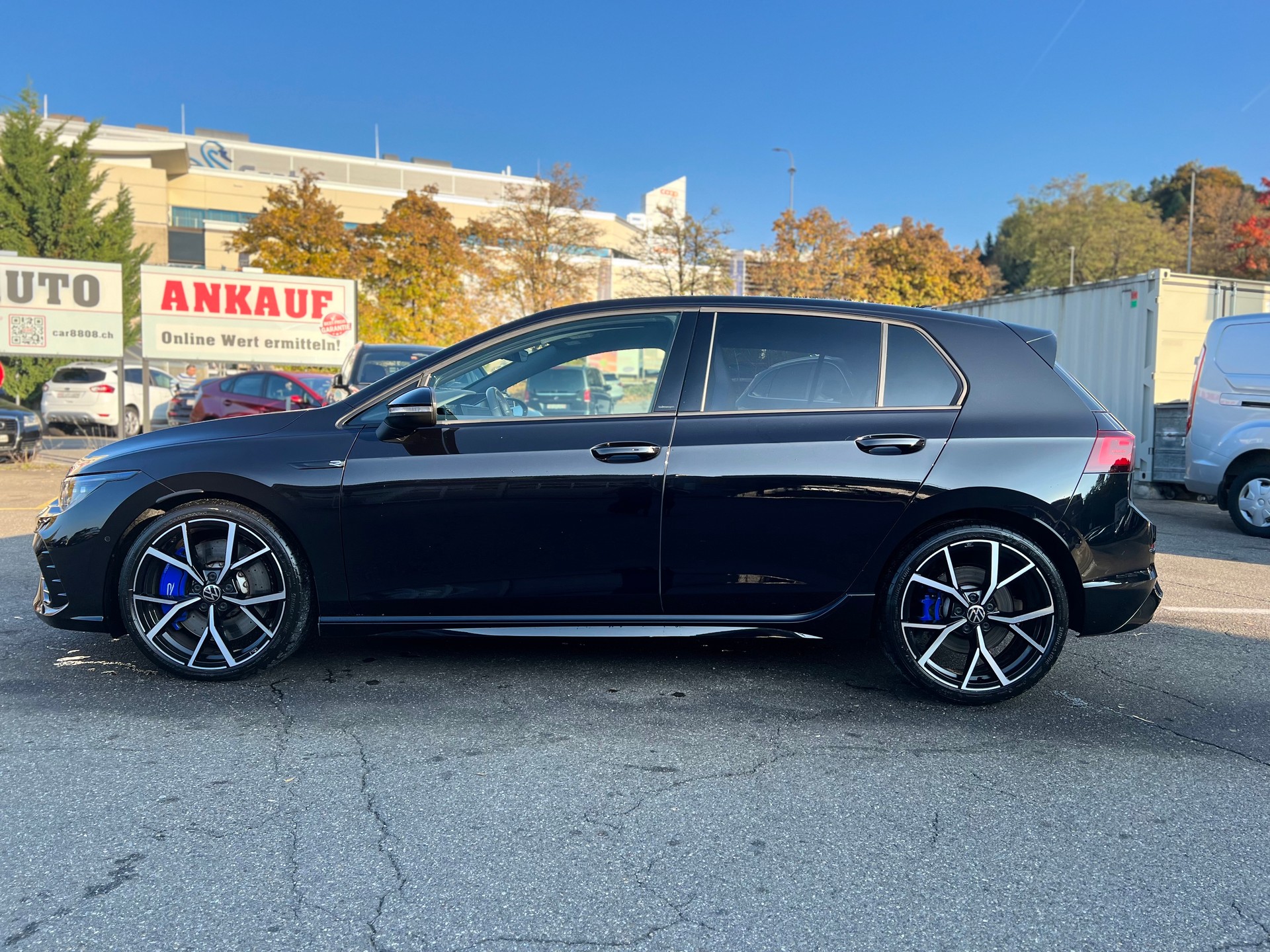 VW Golf 2.0 TSI R DSG 4Motion-image-5