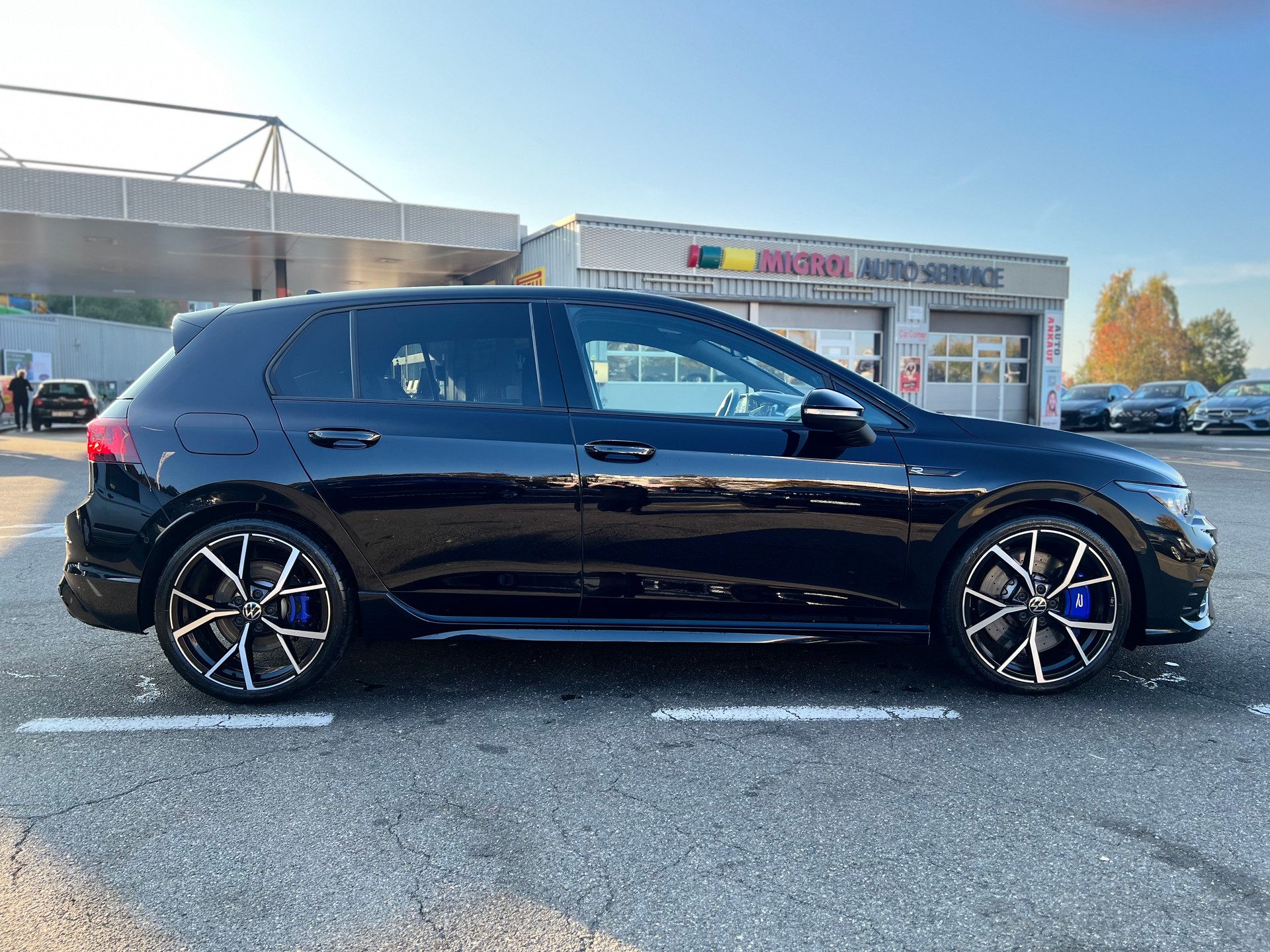 VW Golf 2.0 TSI R DSG 4Motion-image-10