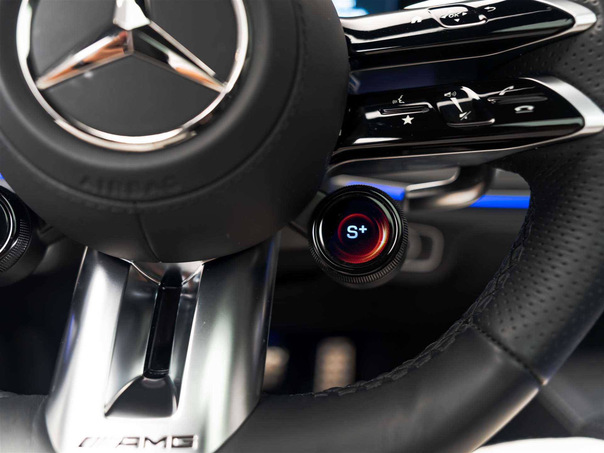 MERCEDES-BENZ GLE Coupé 53 AMG Hybrid 4Matic+ 9G-Tronic *619 PS*aus 1. Hand*Panorama*-image-32