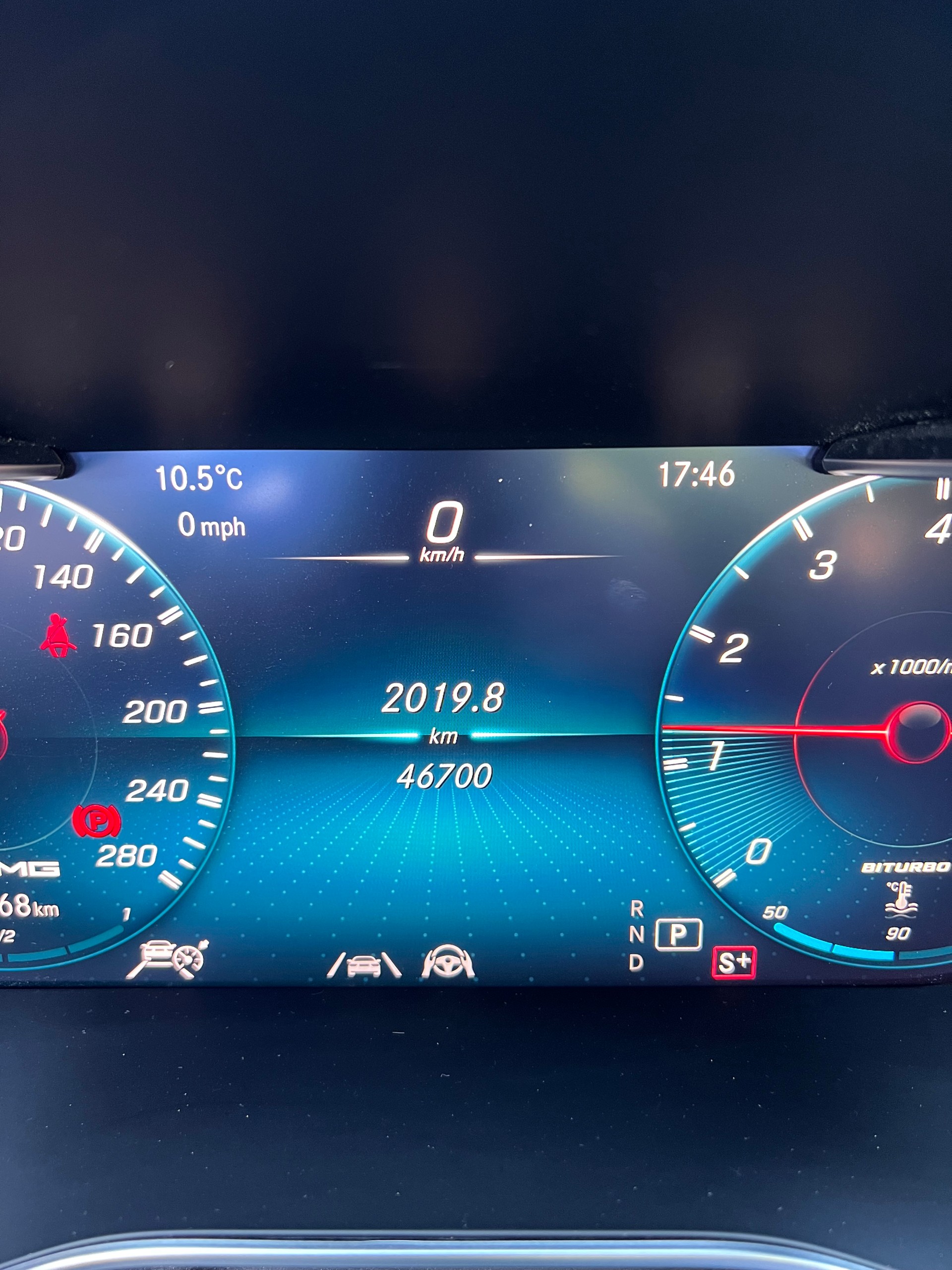 MERCEDES-BENZ C 43 Cabriolet AMG 4Matic 9G-Tronic-image-12