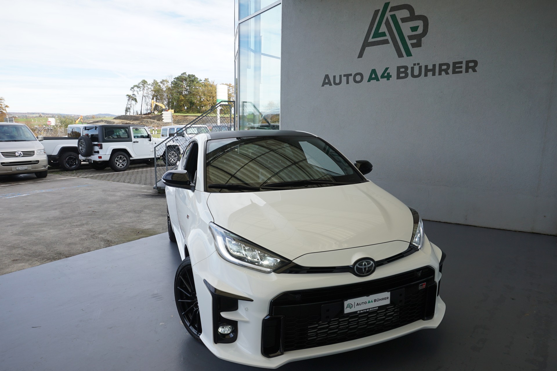 TOYOTA Yaris 1.6 Turbo 4x4 GR Sport Premium 261PS-image-2