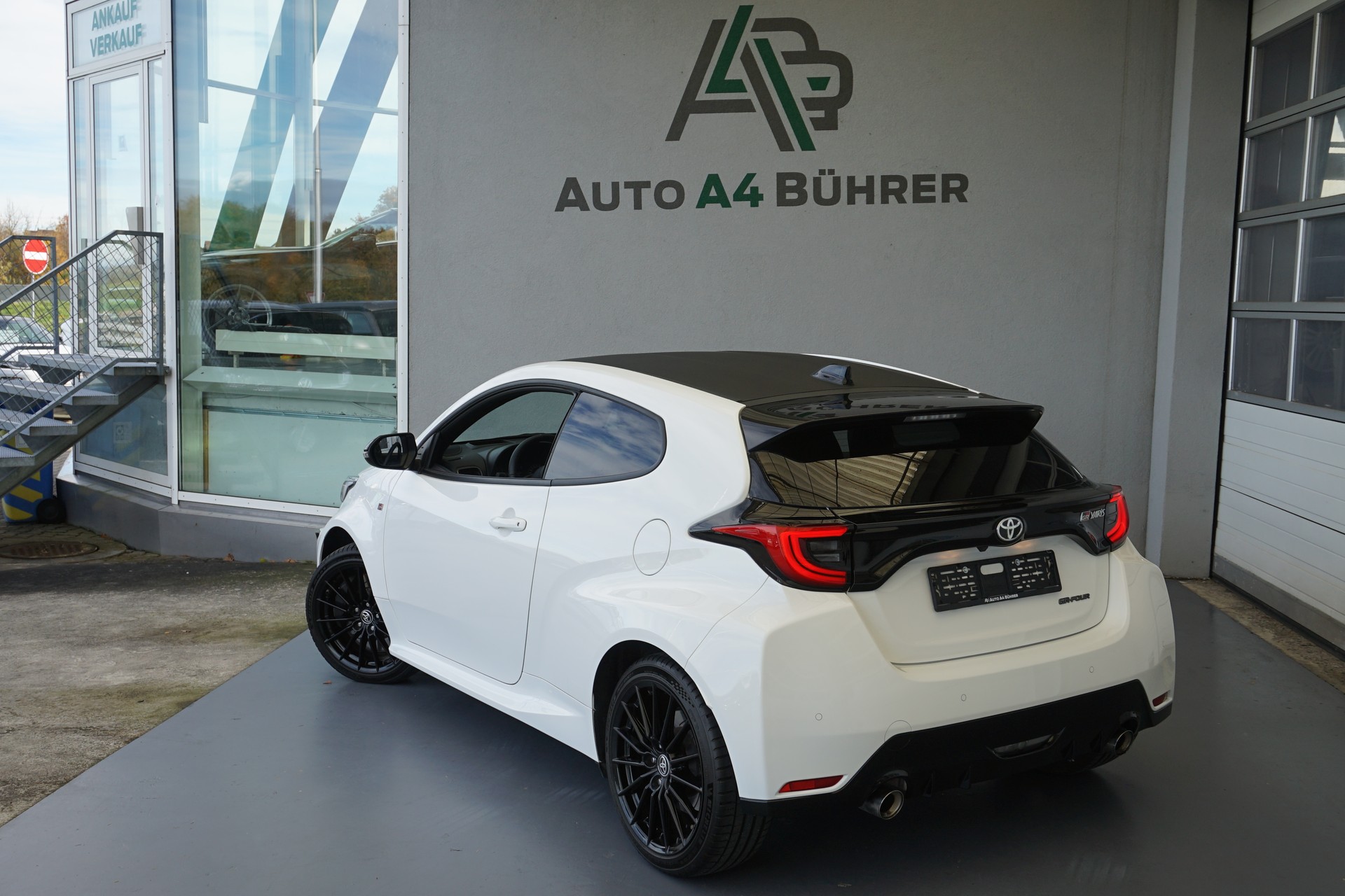 TOYOTA Yaris 1.6 Turbo 4x4 GR Sport Premium 261PS-image-5