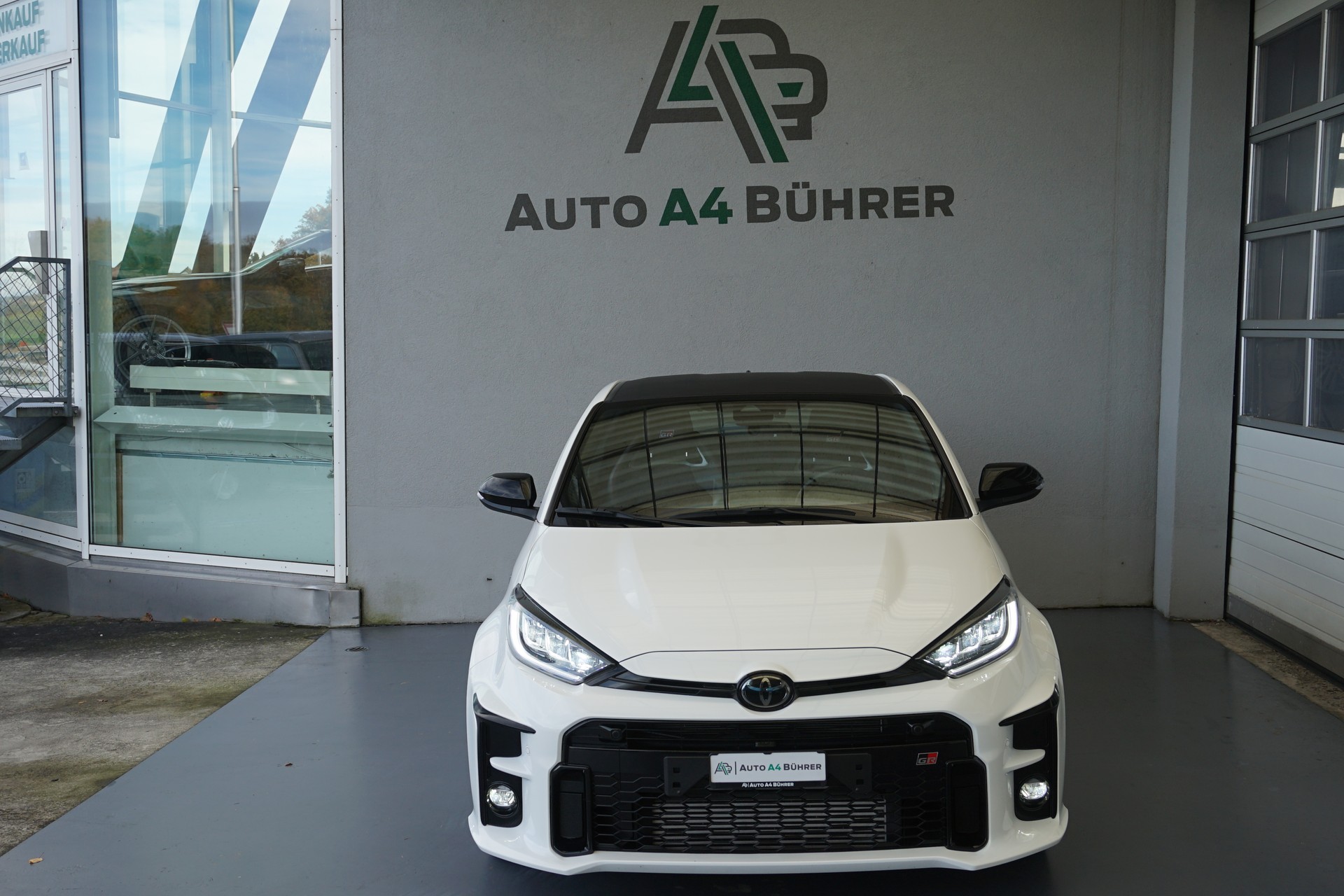TOYOTA Yaris 1.6 Turbo 4x4 GR Sport Premium 261PS-image-9