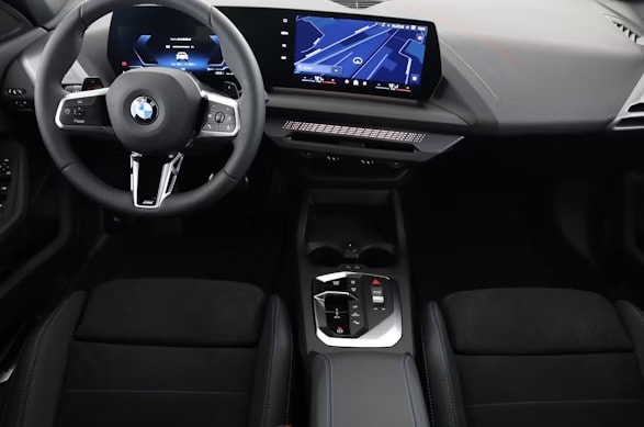 BMW BMW 120d M Sport Steptronic-image-4