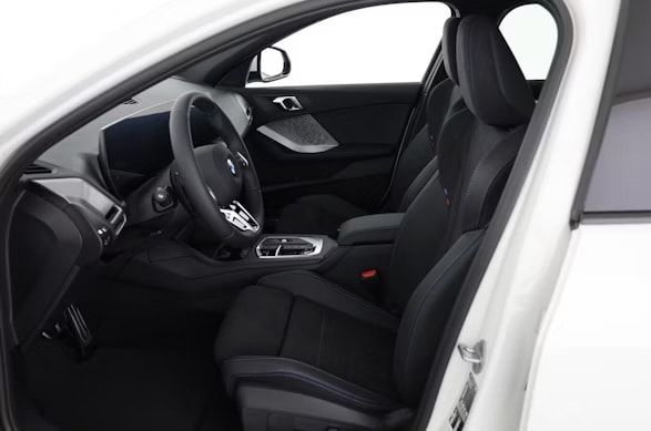 BMW BMW 120d M Sport Steptronic-image-3