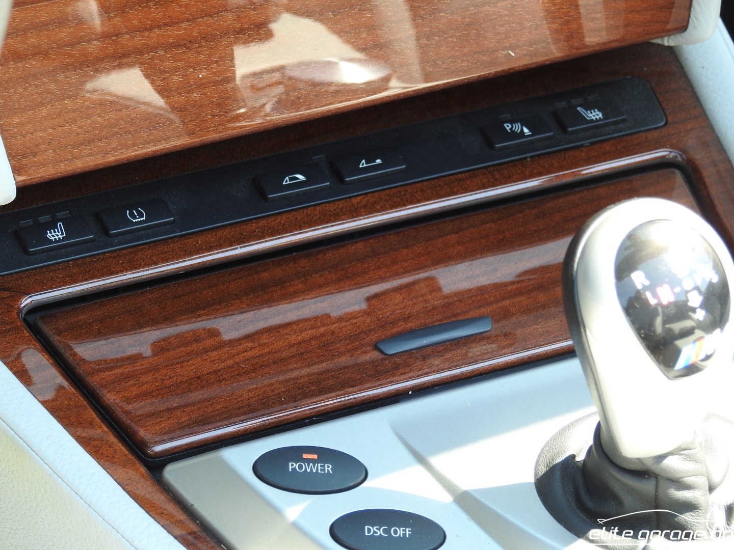 BMW M6-image-13