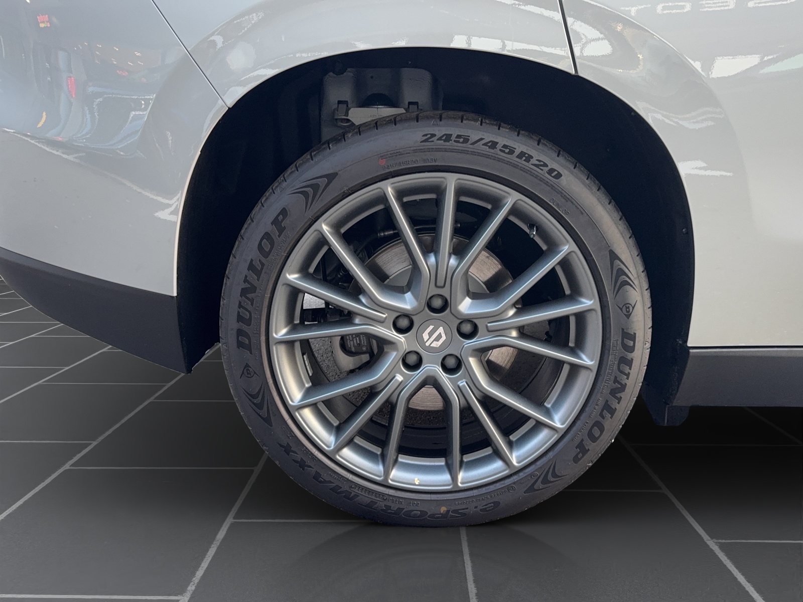 LEAPMOTOR C10 REEV 28kWh Design-image-9