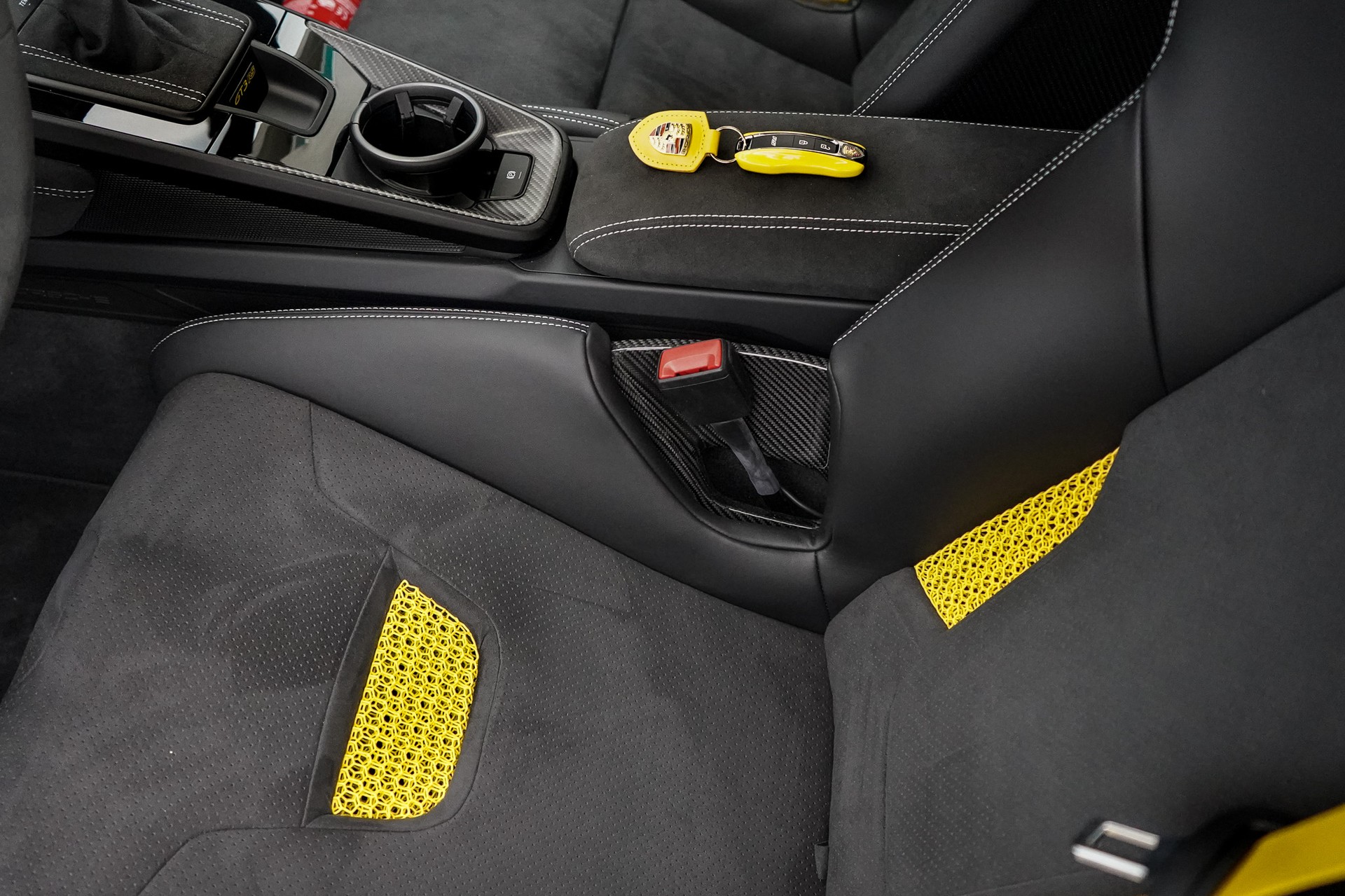 PORSCHE 911 GT3 RS-image-10