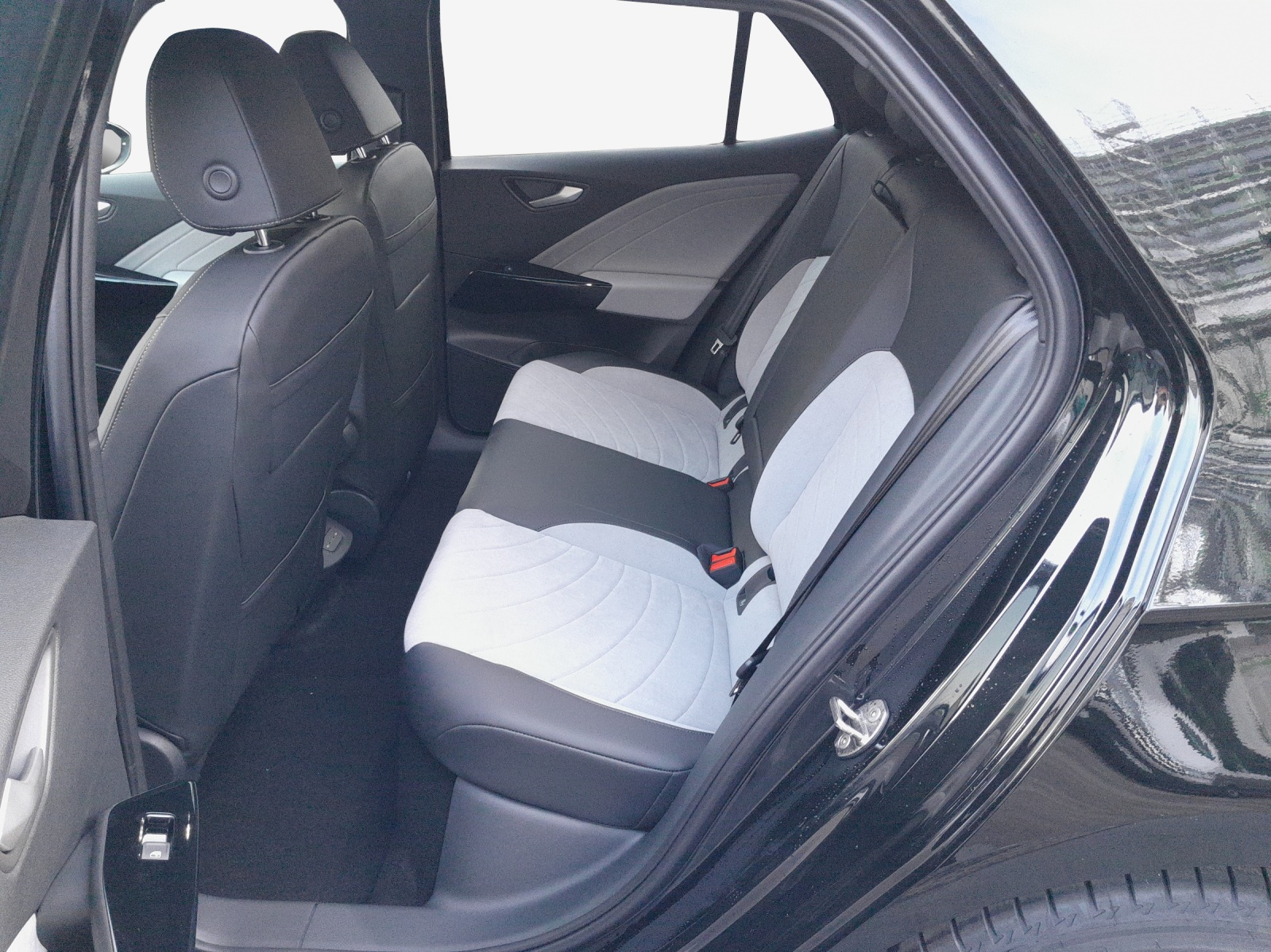 VW ID.3 Pro 59 kWh Pro United-image-11