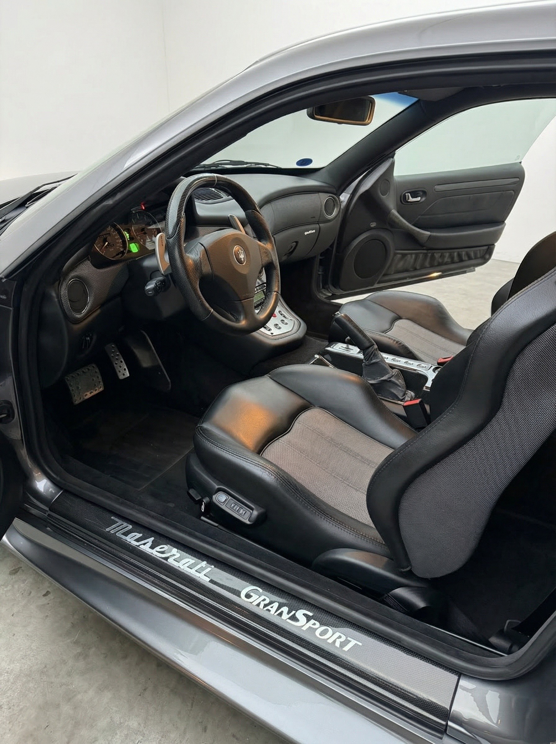 MASERATI Coupé GranSport-image-6