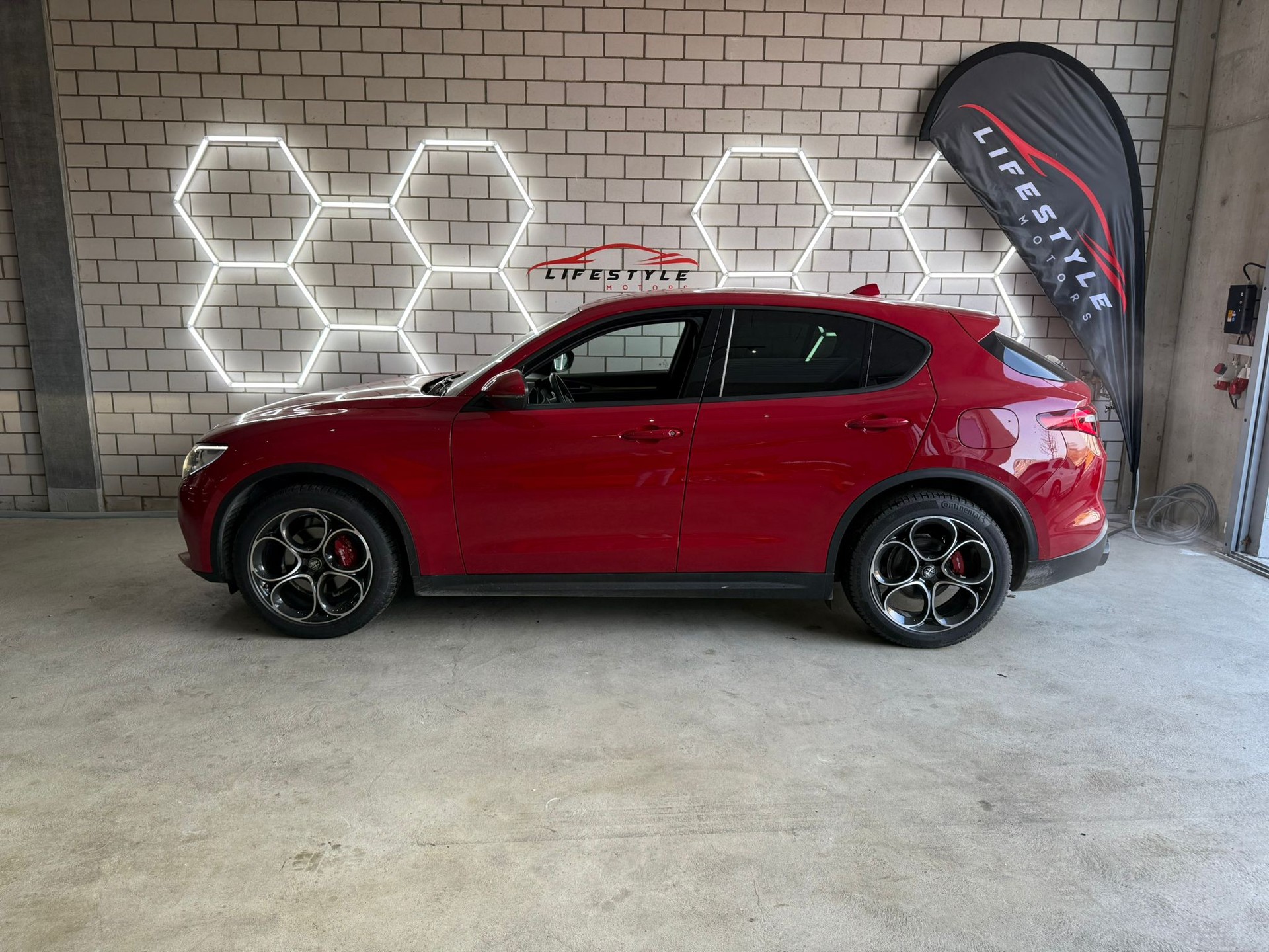 ALFA ROMEO Stelvio 2.2 JTDM Pack Veloce Q4-image-1