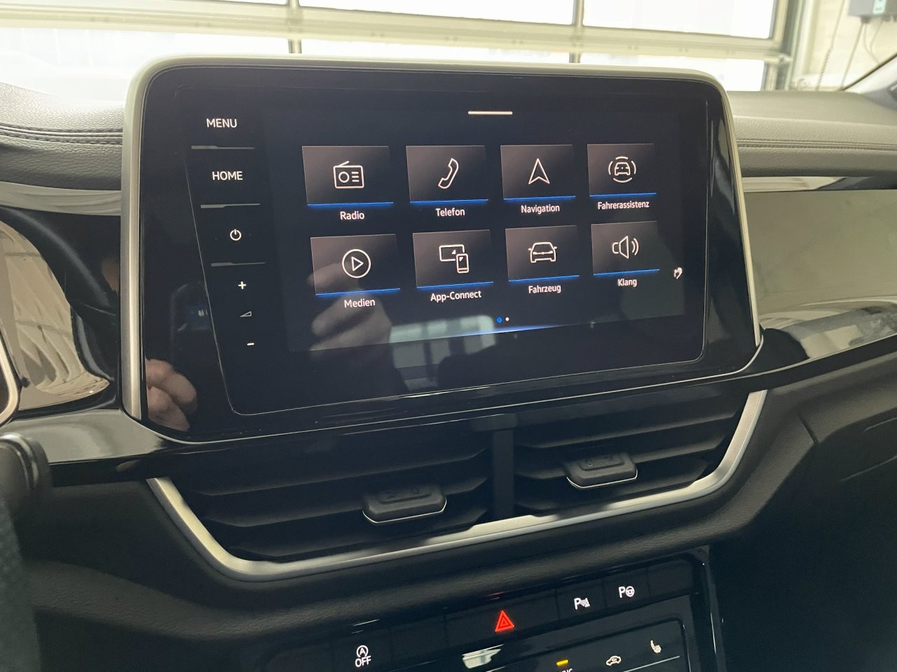 VW T-Roc 2.0 TSI R-Line DSG 4Motion-image-12