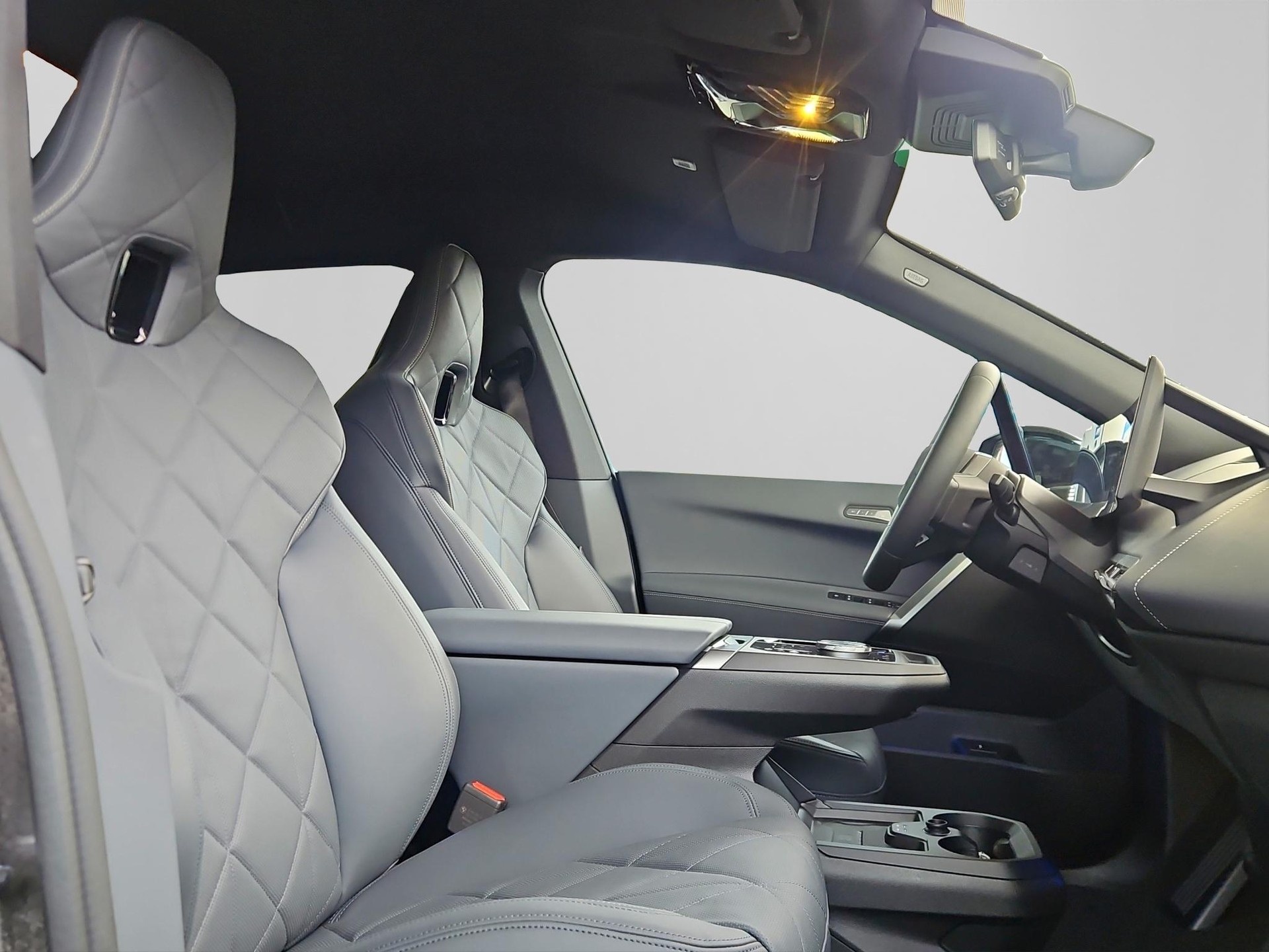 BMW iX xDrive45 M Sport-image-15