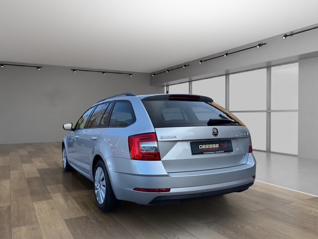 SKODA Octavia Combi 2.0 TDI Ambition 4x4 DSG-image-6
