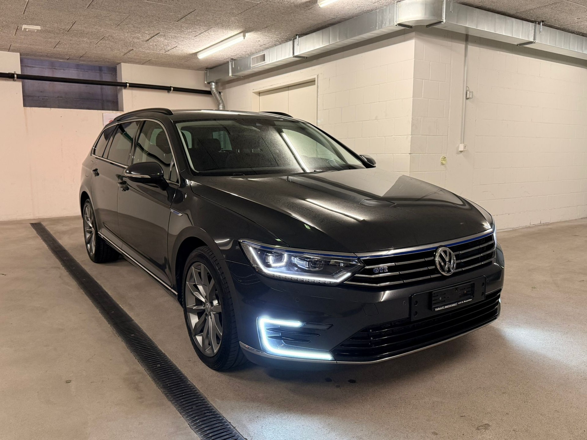 VW Passat Variant 1.4 TSI GTE Hybrid DSG-image-0