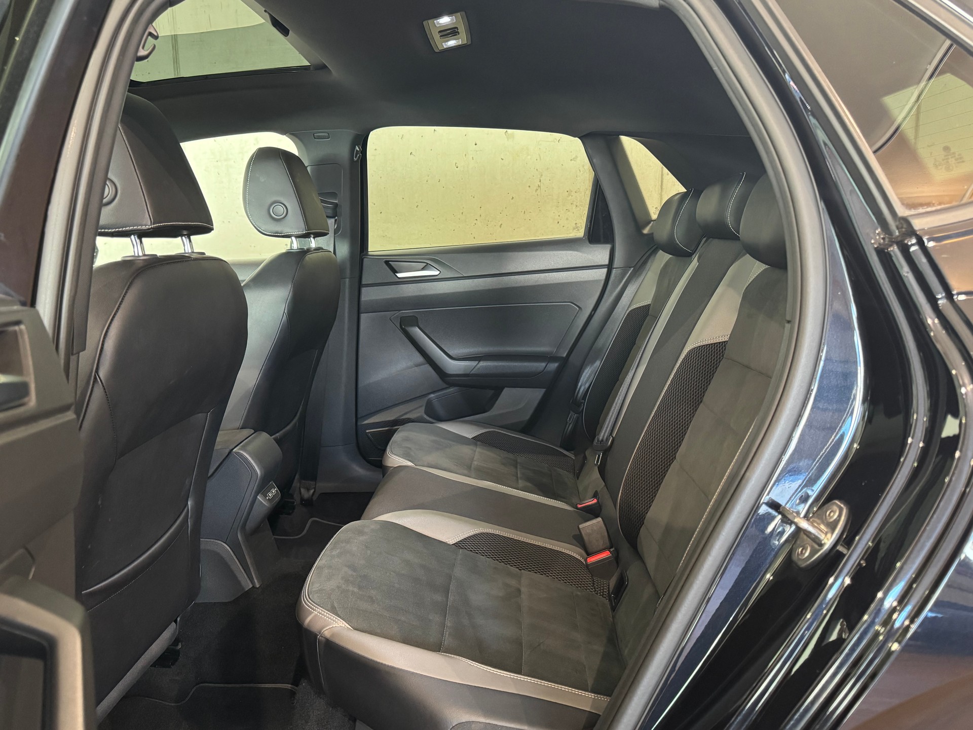 VW Polo 2.0 TSI GTI DSG || PANORAMA || ACC TEMPOMAT || RÜCKFAHRKAMERA || APPLE CARPLAY-image-26