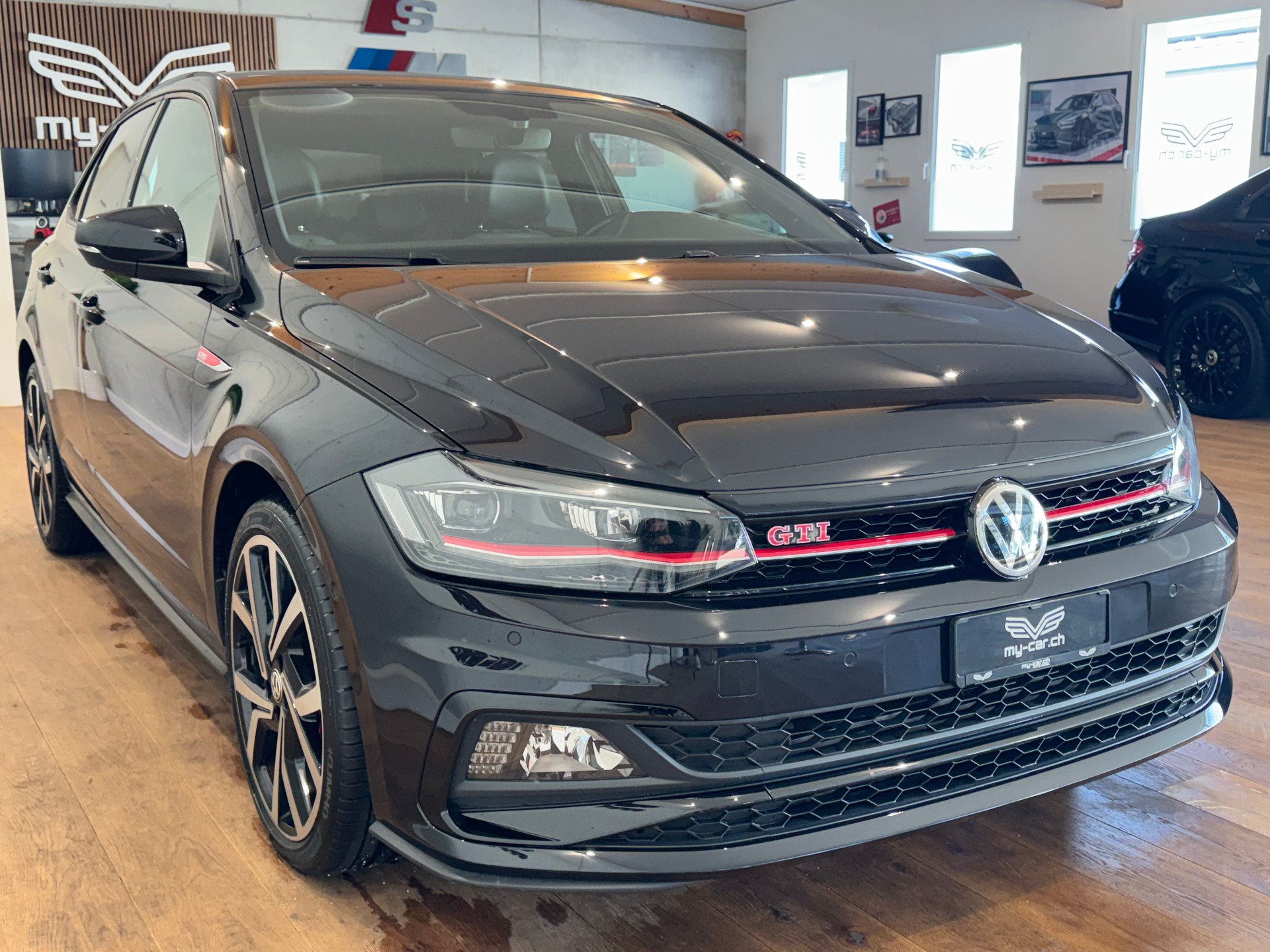 VW Polo 2.0 TSI GTI DSG || PANORAMA || ACC TEMPOMAT || RÜCKFAHRKAMERA || APPLE CARPLAY-image-13