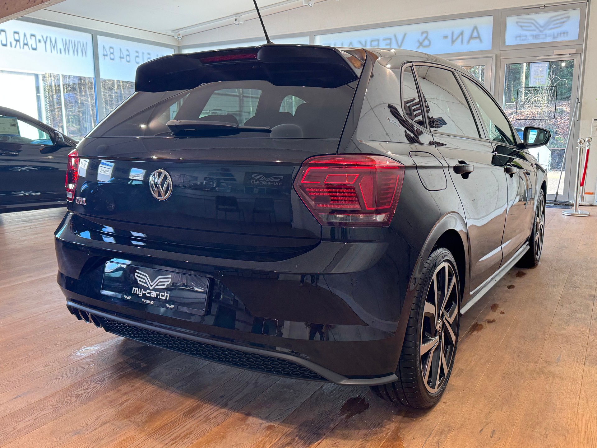 VW Polo 2.0 TSI GTI DSG || PANORAMA || ACC TEMPOMAT || RÜCKFAHRKAMERA || APPLE CARPLAY-image-11