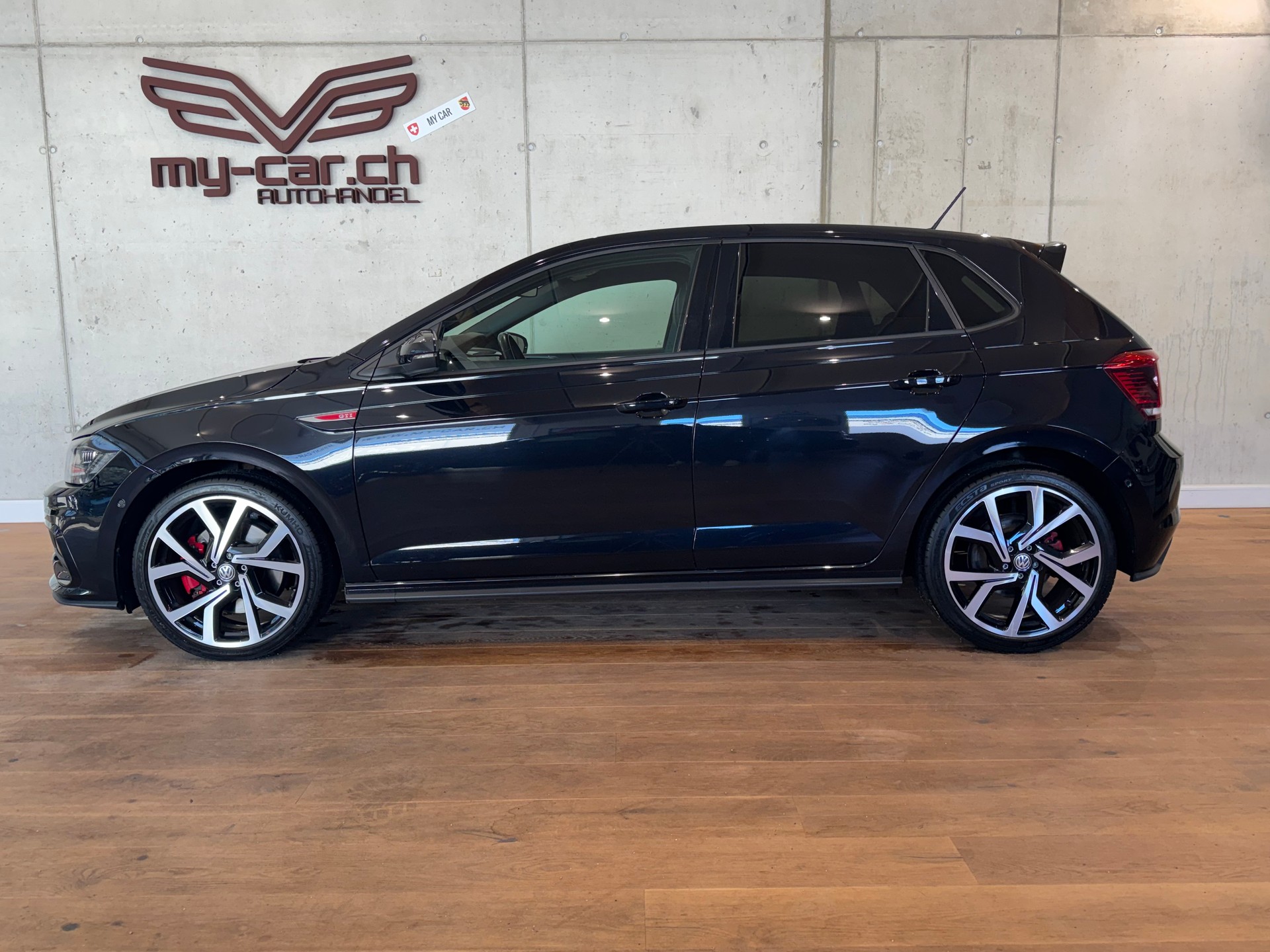 VW Polo 2.0 TSI GTI DSG || PANORAMA || ACC TEMPOMAT || RÜCKFAHRKAMERA || APPLE CARPLAY-image-3