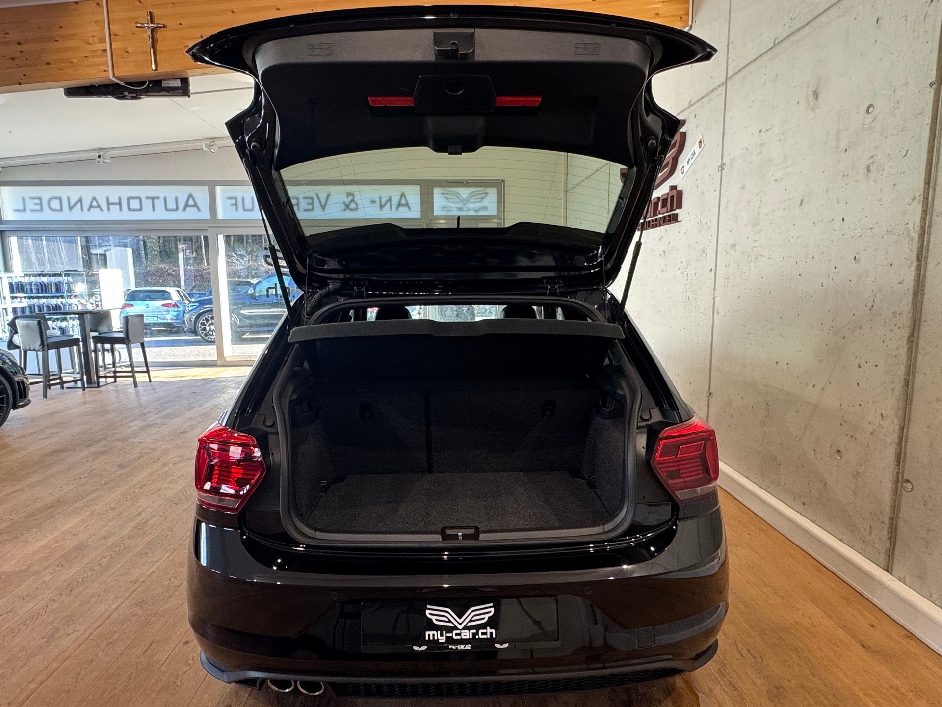 VW Polo 2.0 TSI GTI DSG || PANORAMA || ACC TEMPOMAT || RÜCKFAHRKAMERA || APPLE CARPLAY-image-9