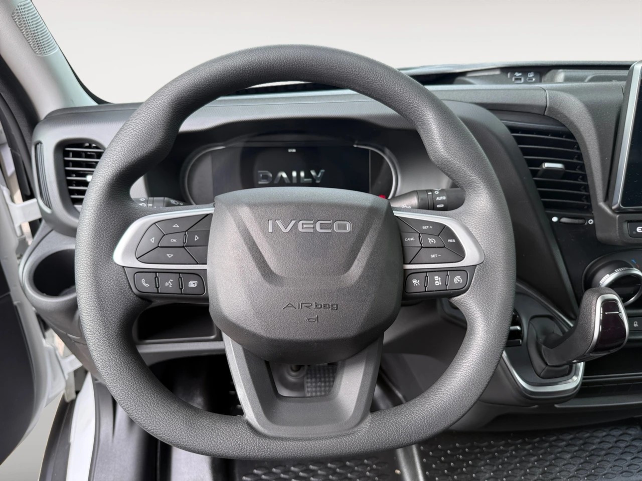 IVECO 35 S 16 A8-image-7