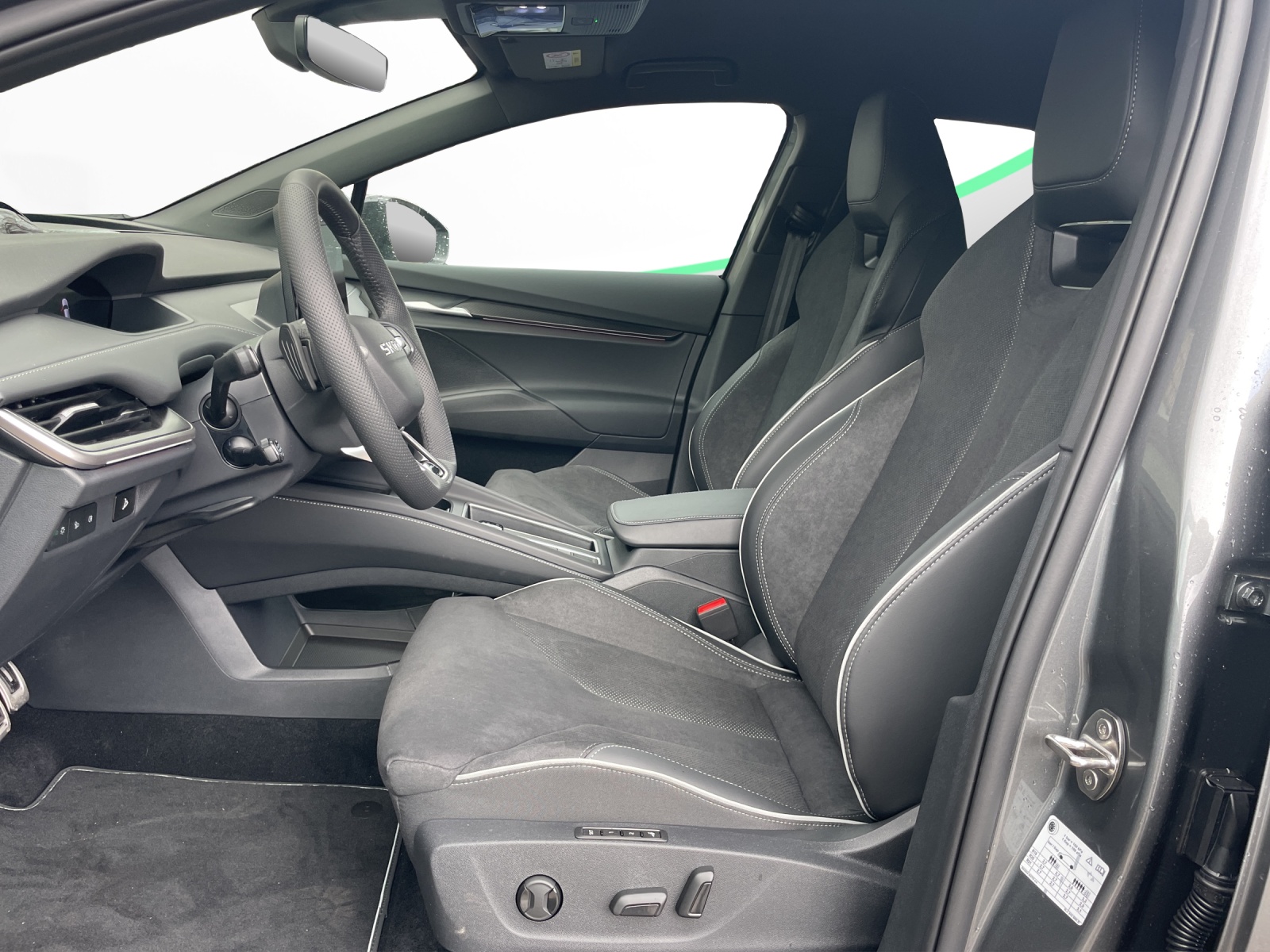SKODA Elroq 85 Sportline-image-5