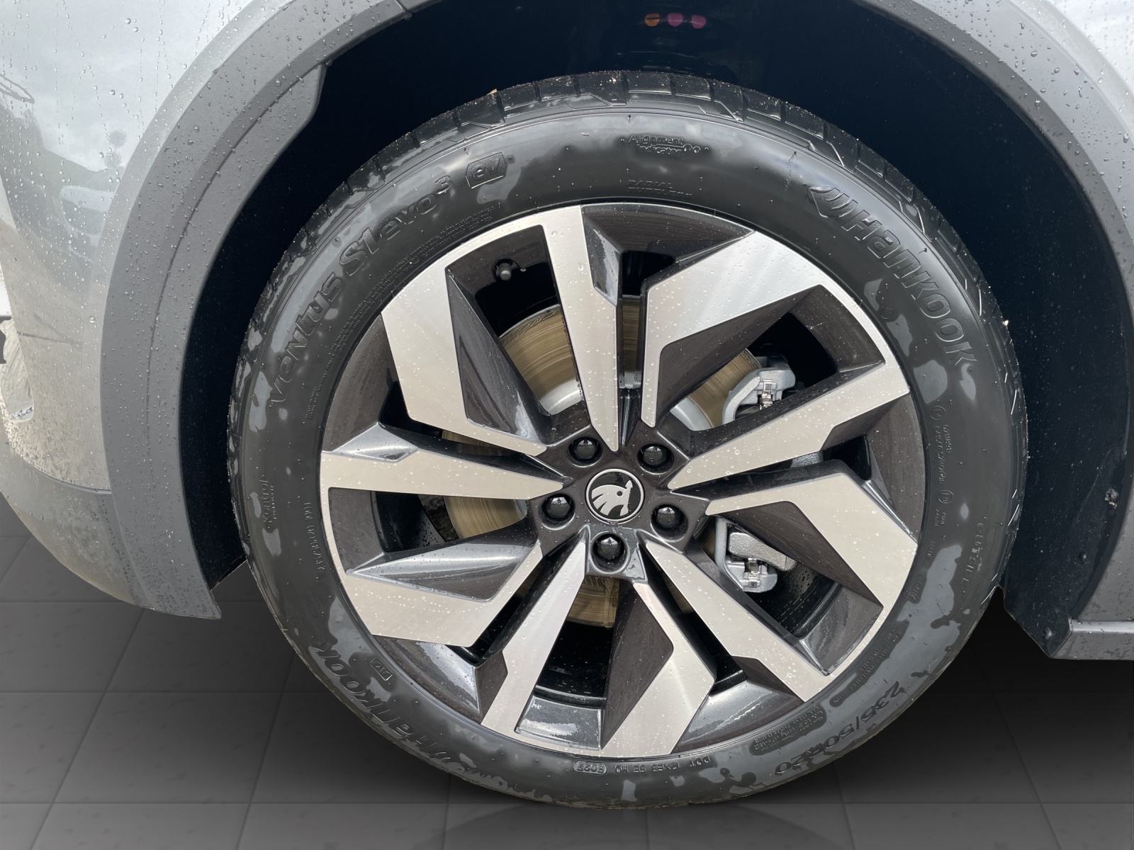 SKODA Elroq 85 Sportline-image-17