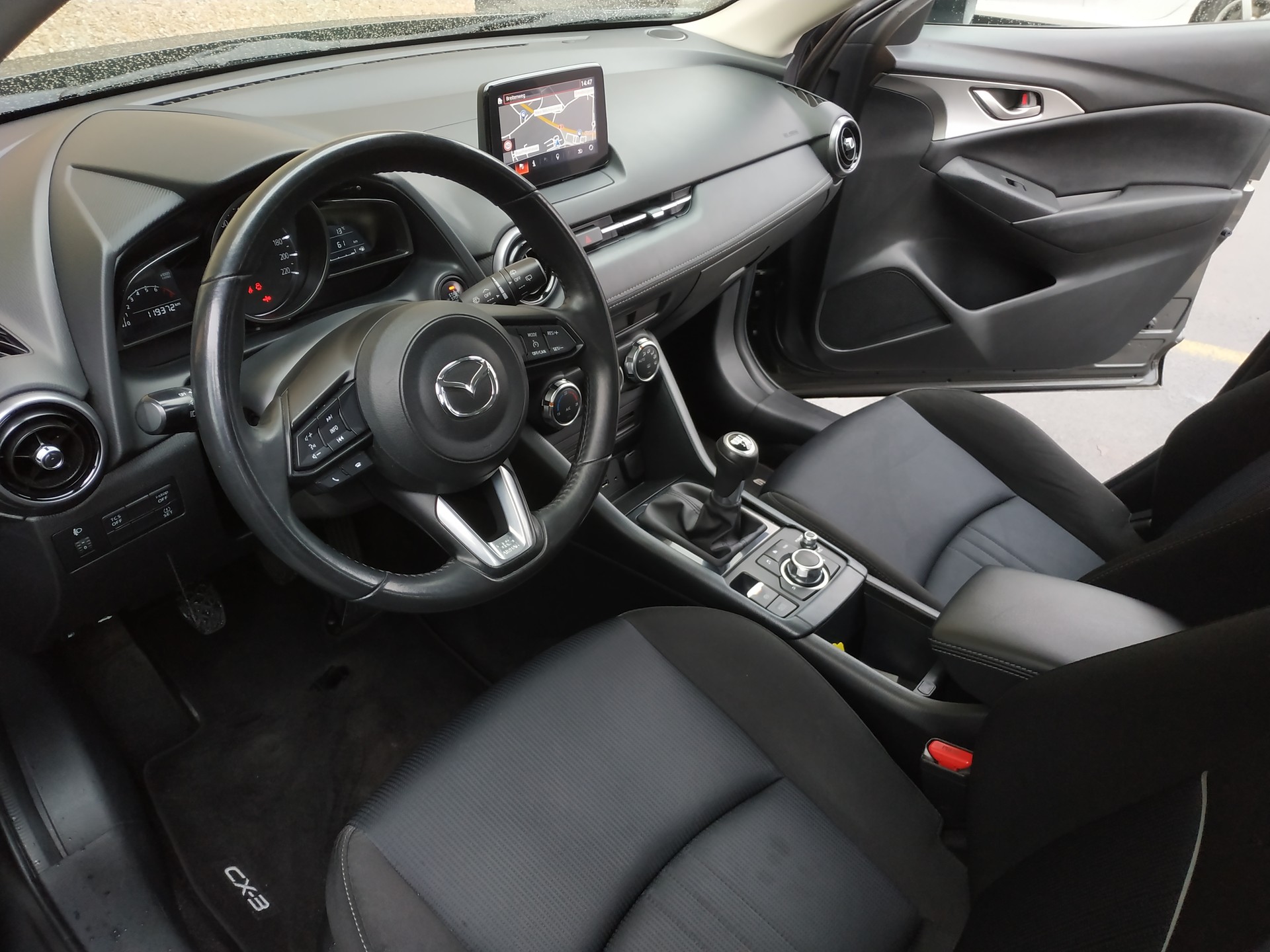 MAZDA CX-3 SKYACTIV-G 150 Ambition AWD-image-9