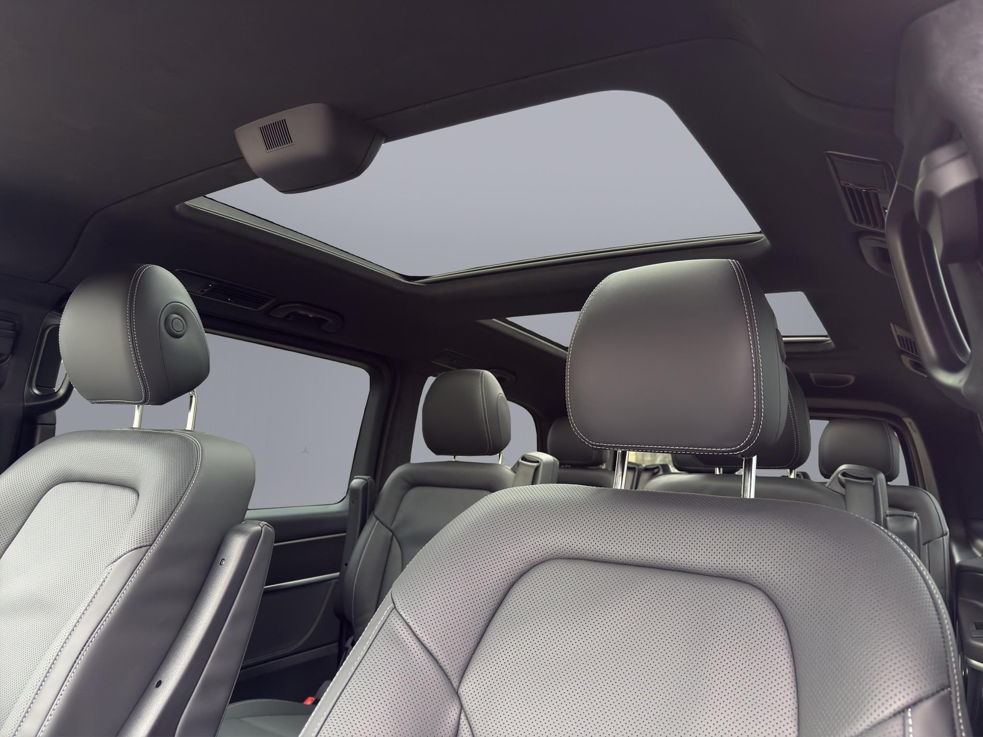 MERCEDES-BENZ V 300 d Swiss Ed. lang 4matic Van-image-19