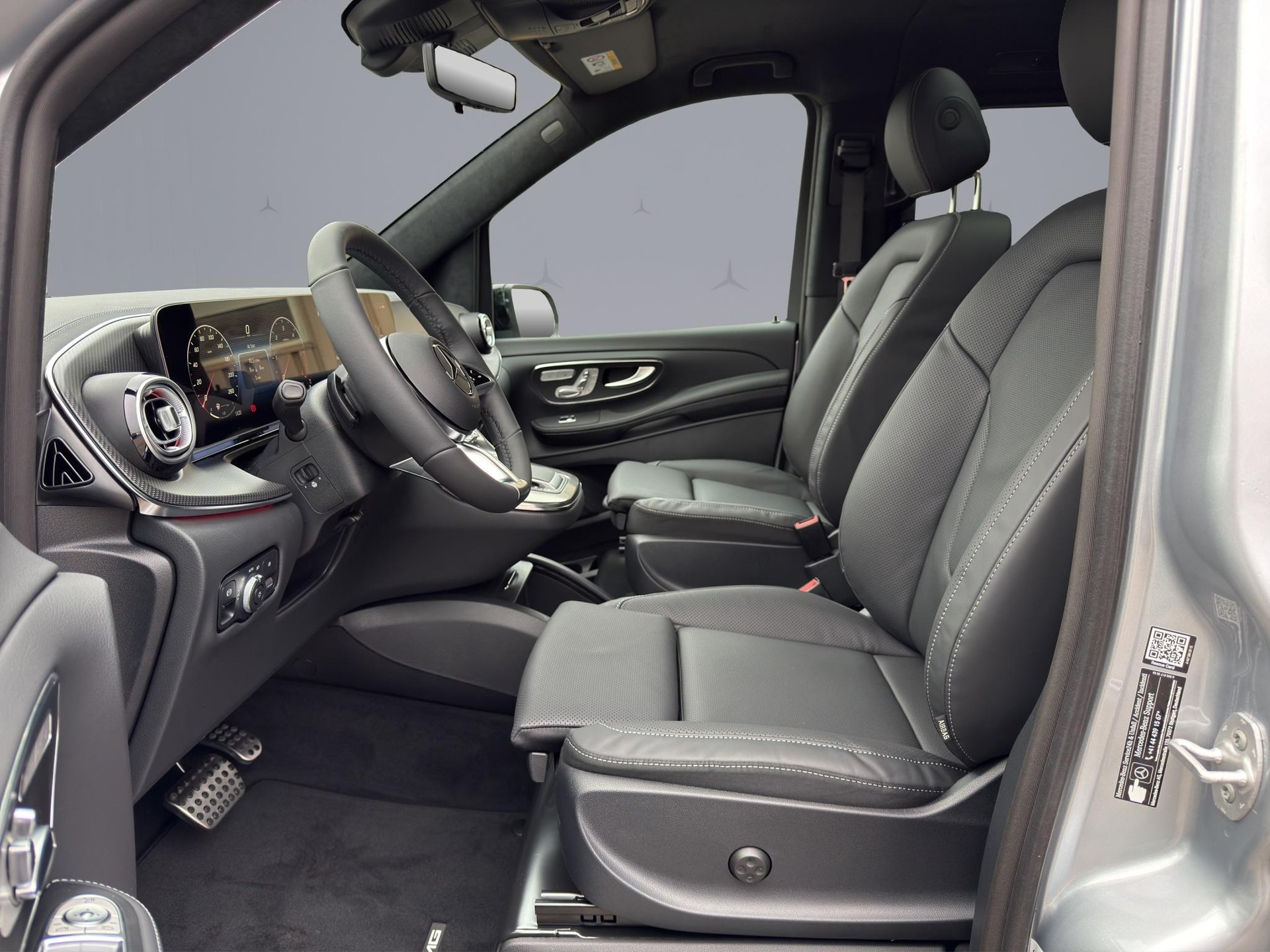 MERCEDES-BENZ V 300 d Swiss Ed. lang 4matic Van-image-9