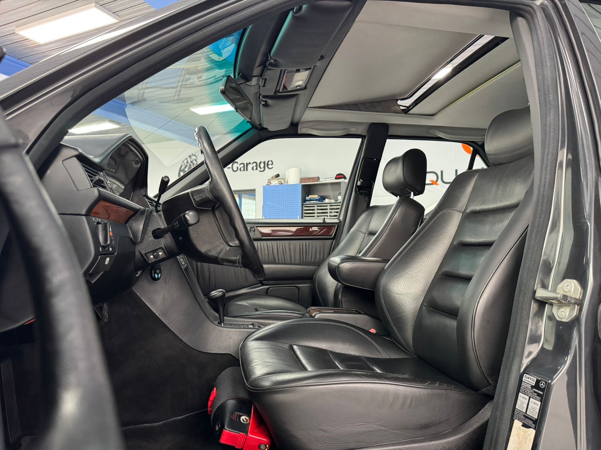 MERCEDES-BENZ 500 E Automatic-image-7