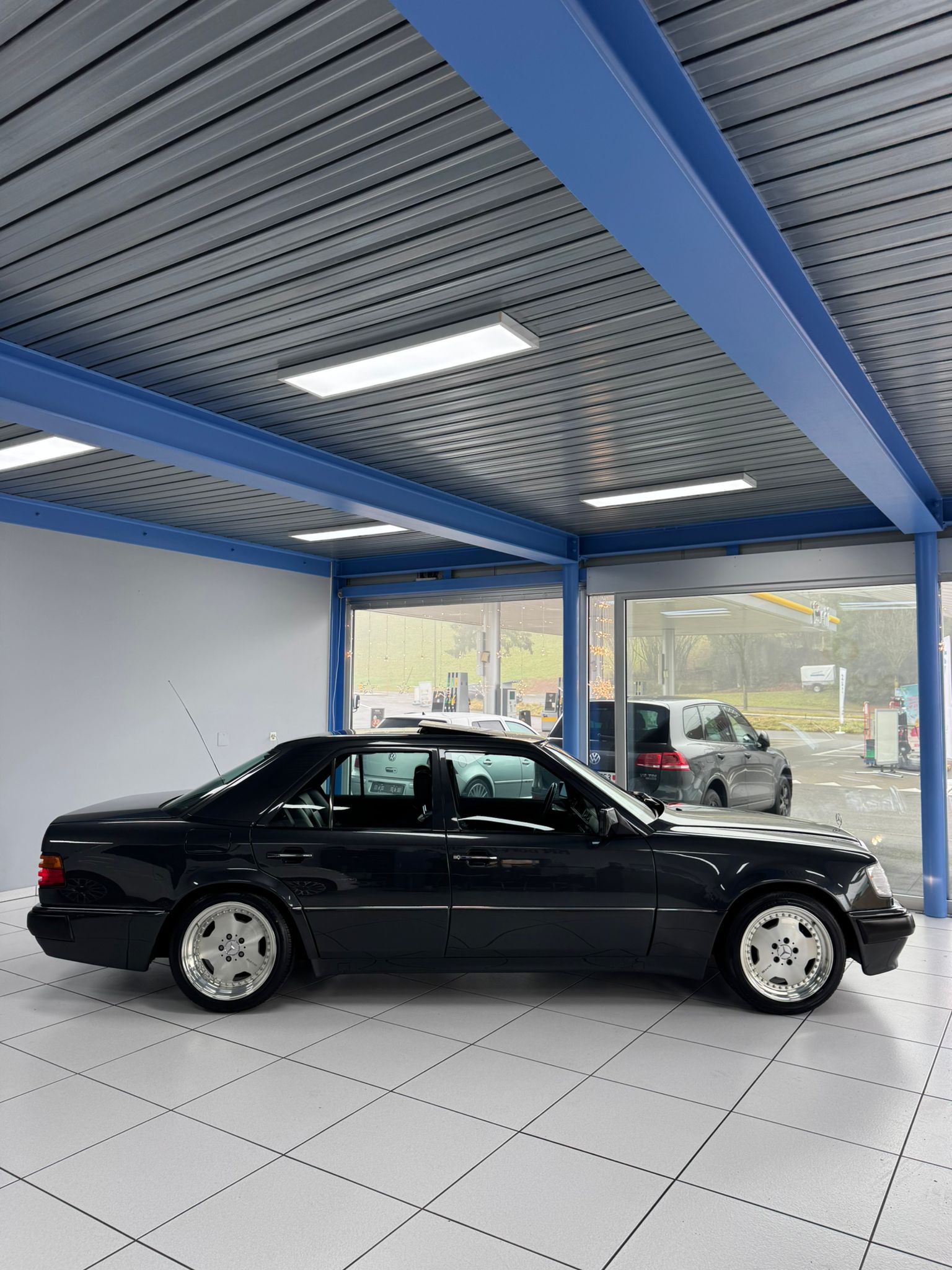 MERCEDES-BENZ 500 E Automatic-image-1