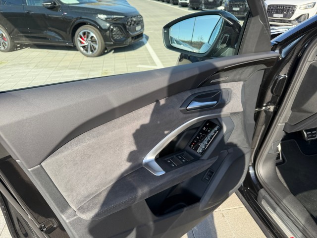 AUDI Q5 Sportback TDI quattro 150 kW S-tronic-image-10