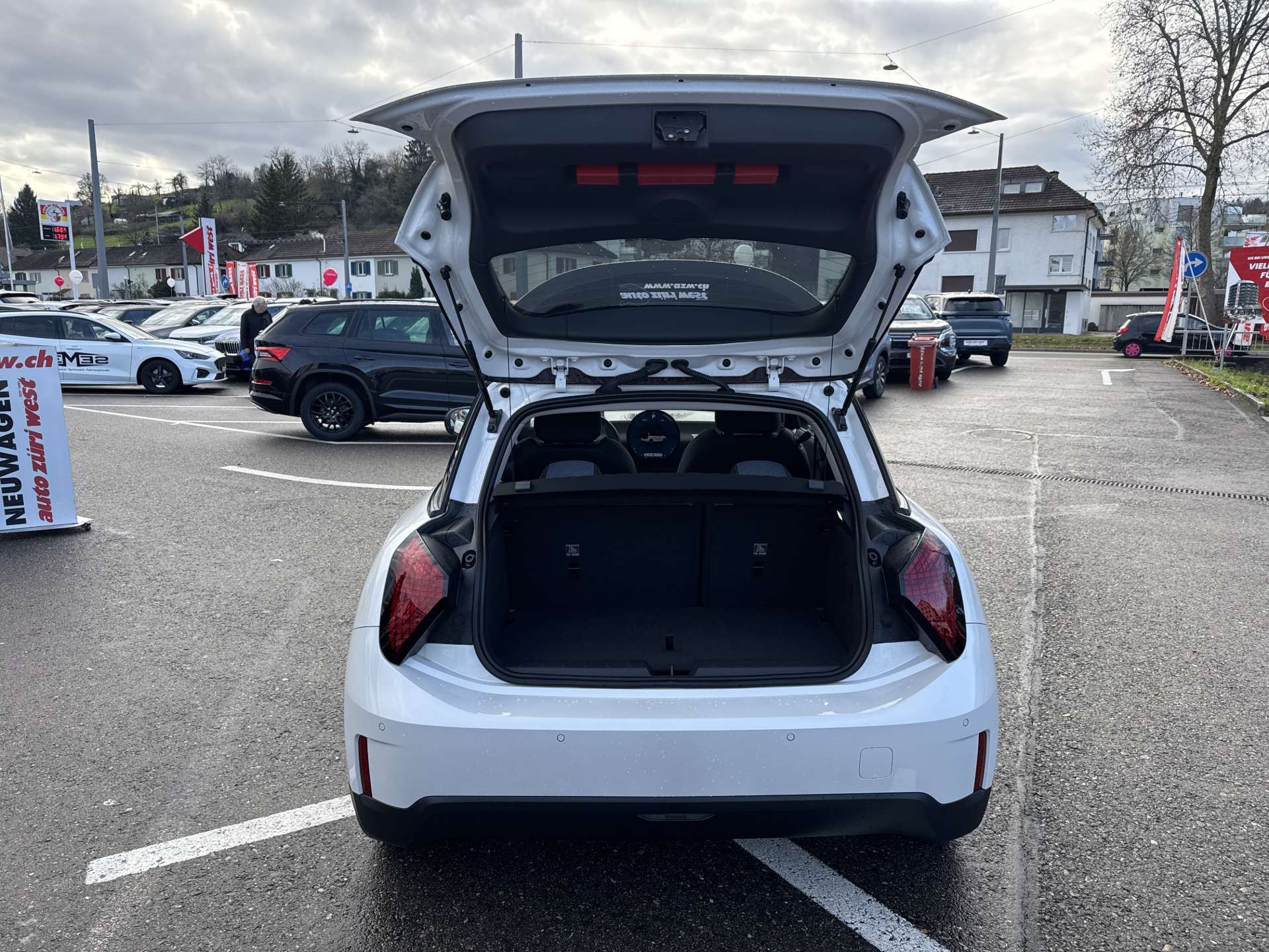 MINI Cooper E Automat 36.8 kWh-image-6
